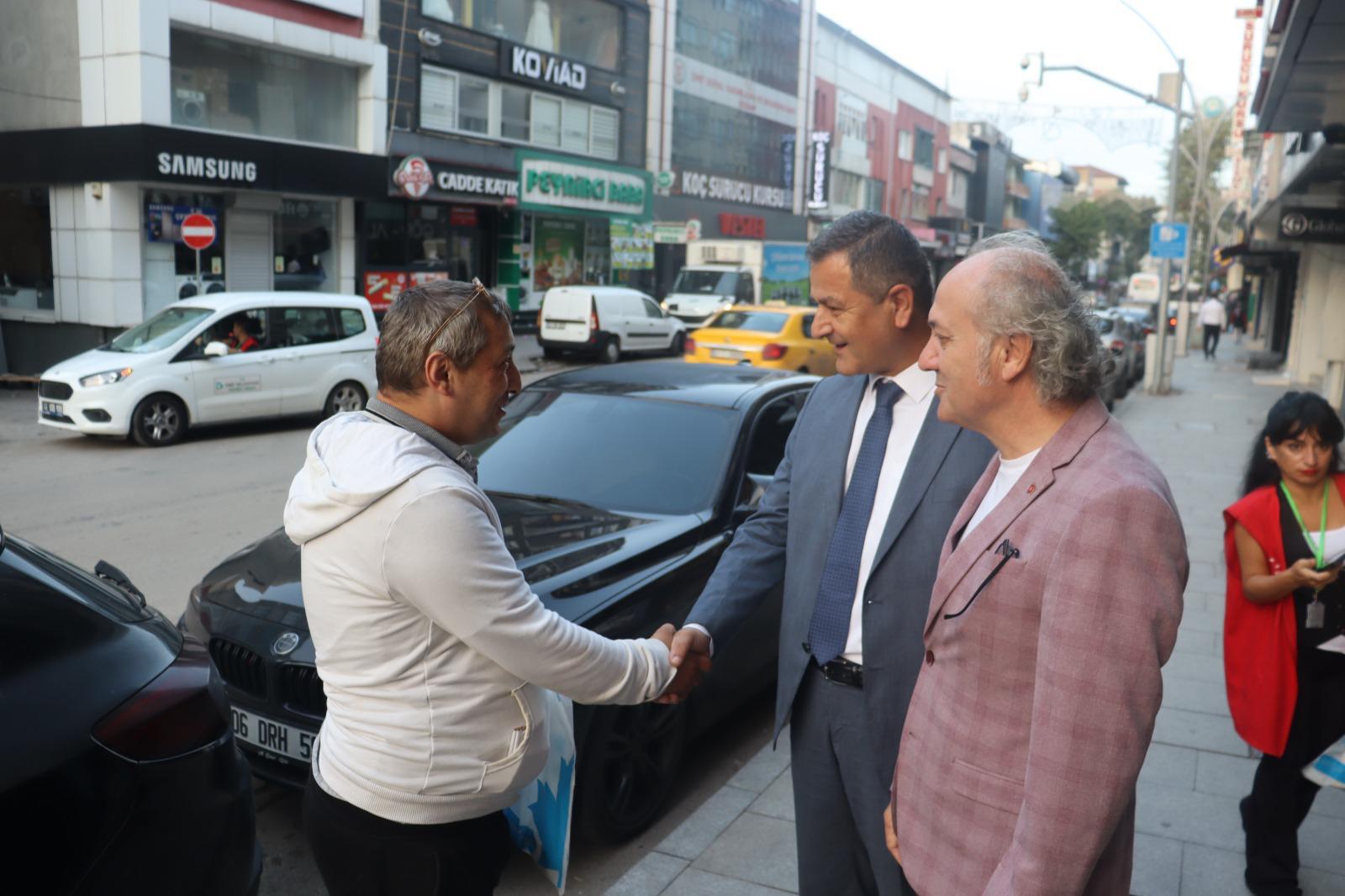 İzmit Belediyesi işçilerin ve öğrencilerin yanında olmaya devam ediyor (3)