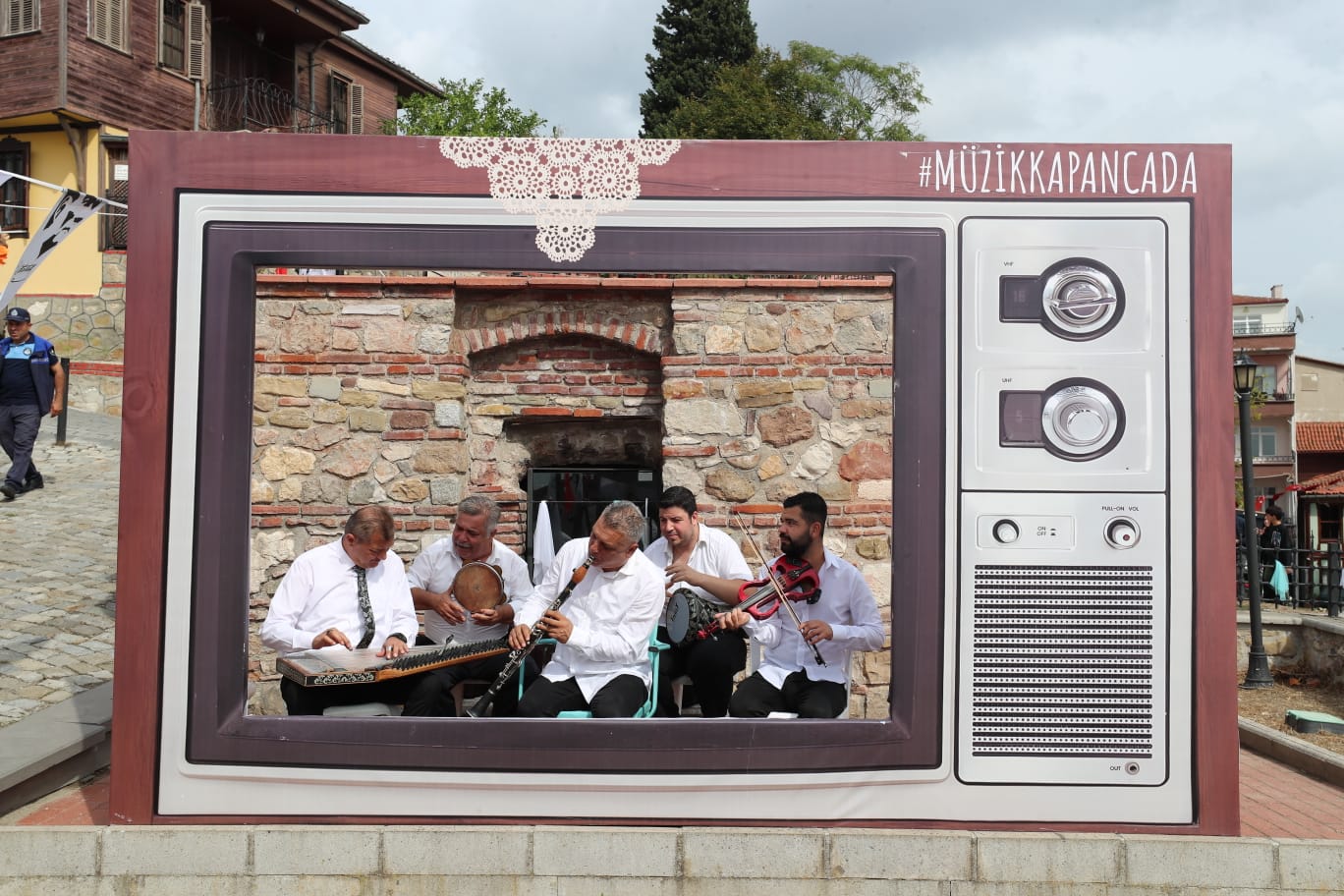 Kapanca Sokak Izmitlileri çagiriyor (1)