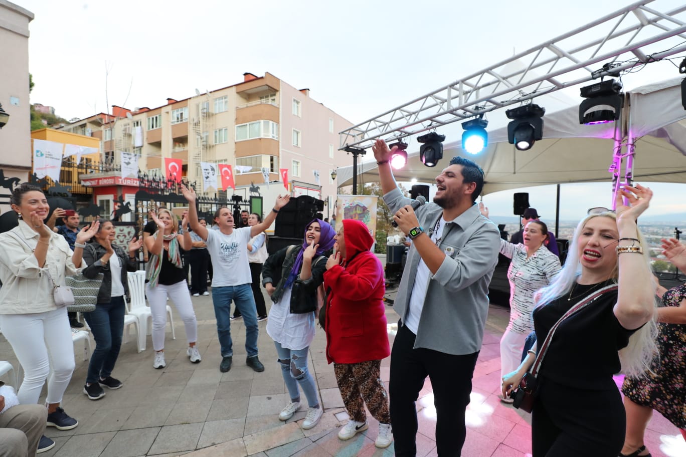 Kente yeni bir ruh, yeni bir dokunus Izmit'ten bir `Kapanca Sokak Festivali' geçti (2)