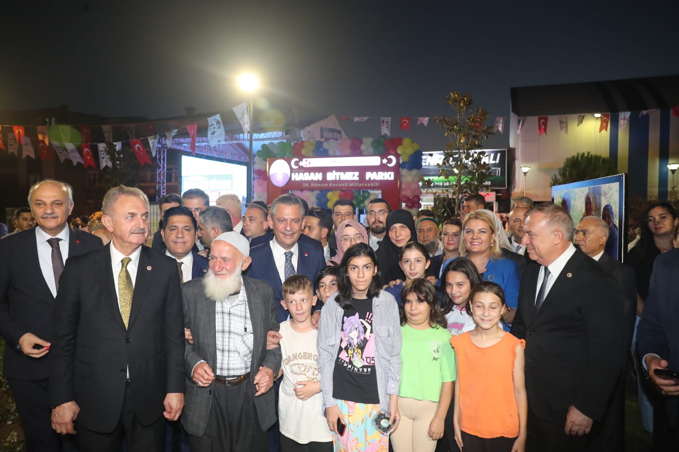 Özgür Özel (4)