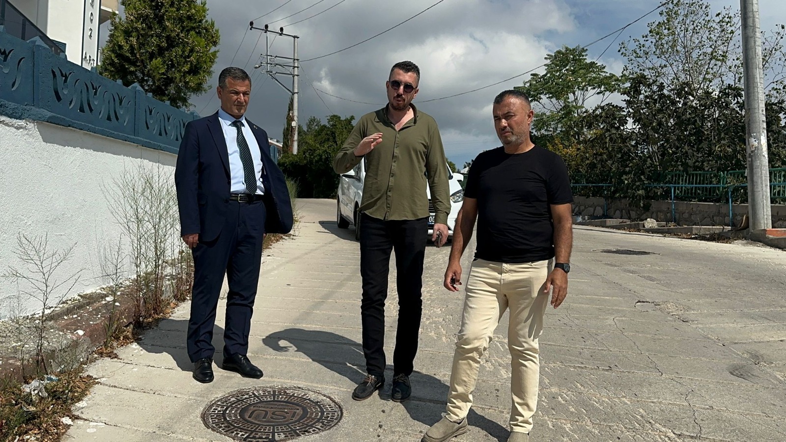 Vatandaş talep ediyor, İzmit Belediyesi çözüyor (1)