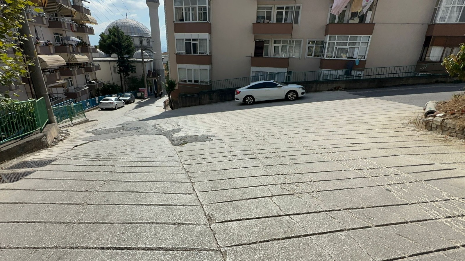 Vatandaş talep ediyor, İzmit Belediyesi çözüyor (2)