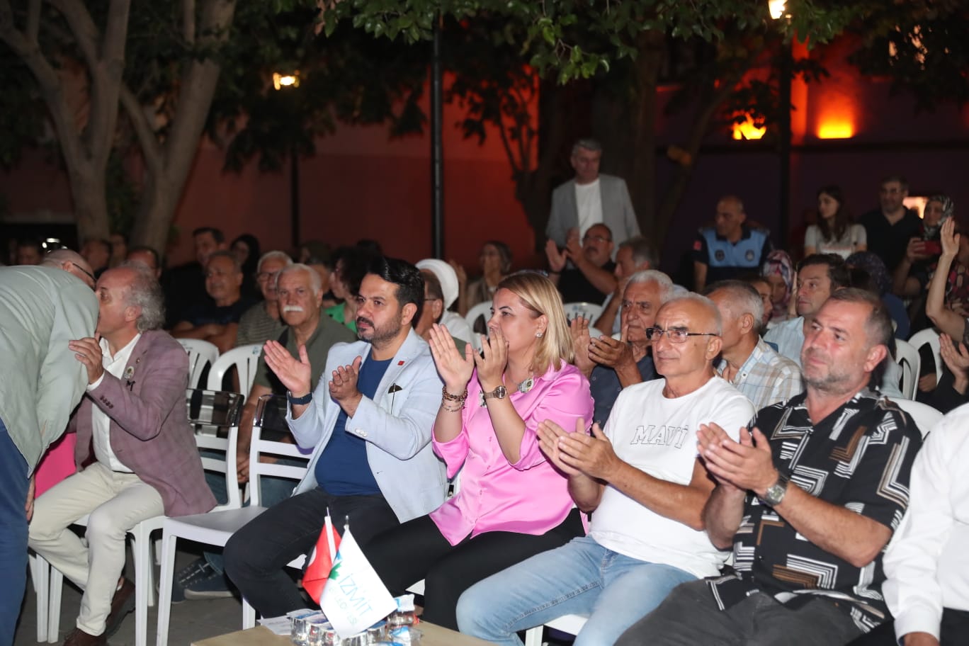Yogun katilim (1)