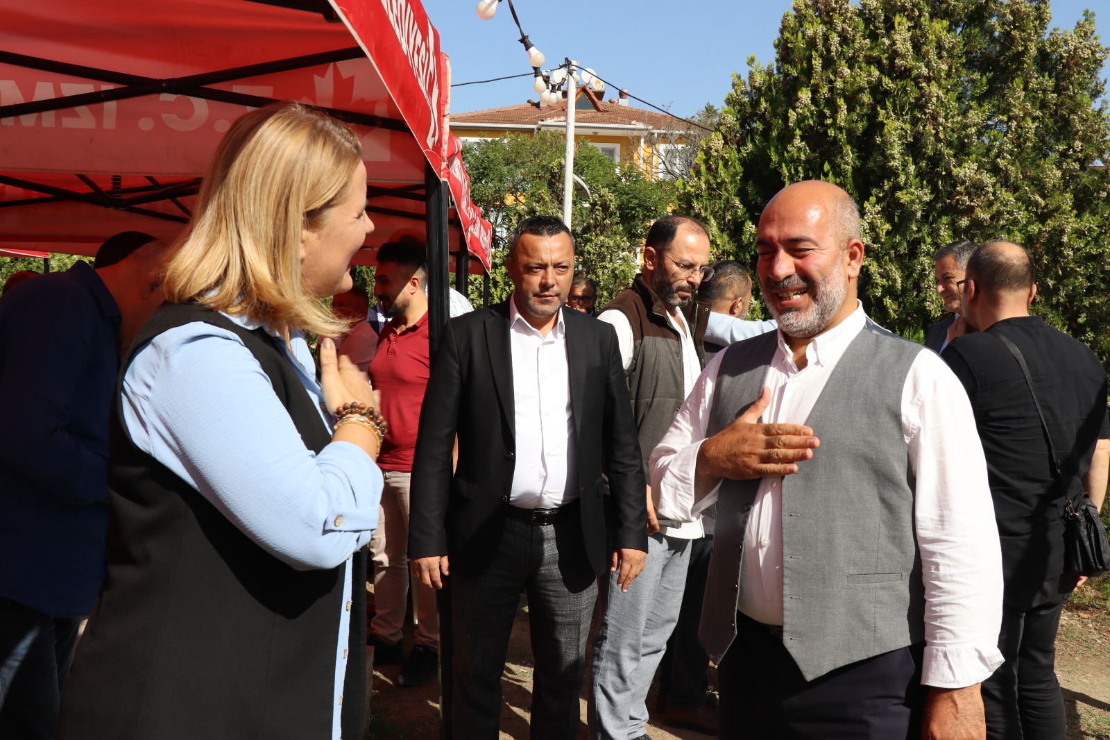 Baskan Hürriyet, din görevlileriyle Gülümse Kafe'de bir araya geldi (5)