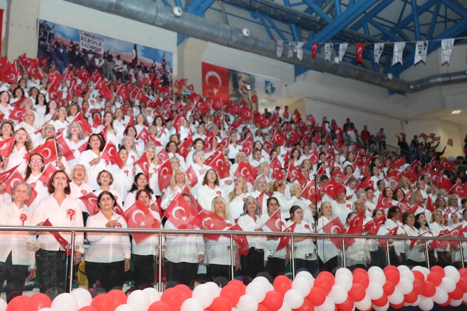 Cumhuriyetin 101'nci yili anisina muhtesem konser (7)