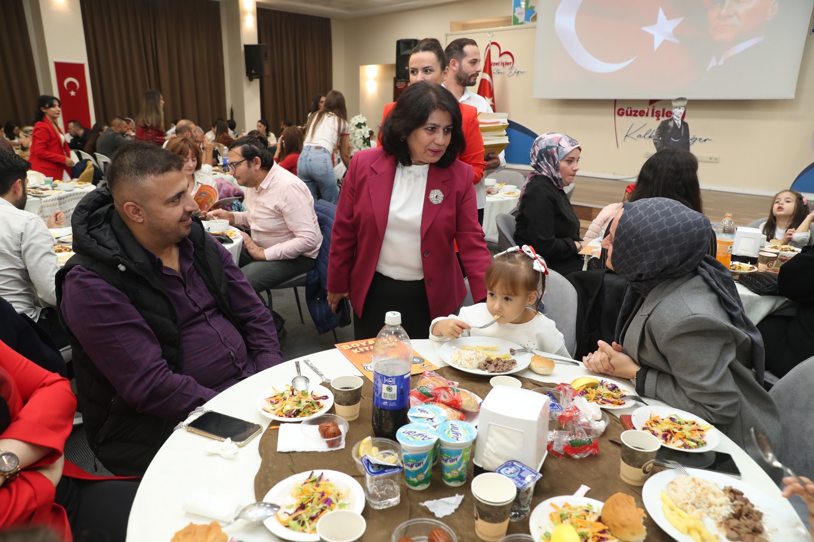Cumhuriyetin 101’nci yılını coşkuyla kutladı (1)