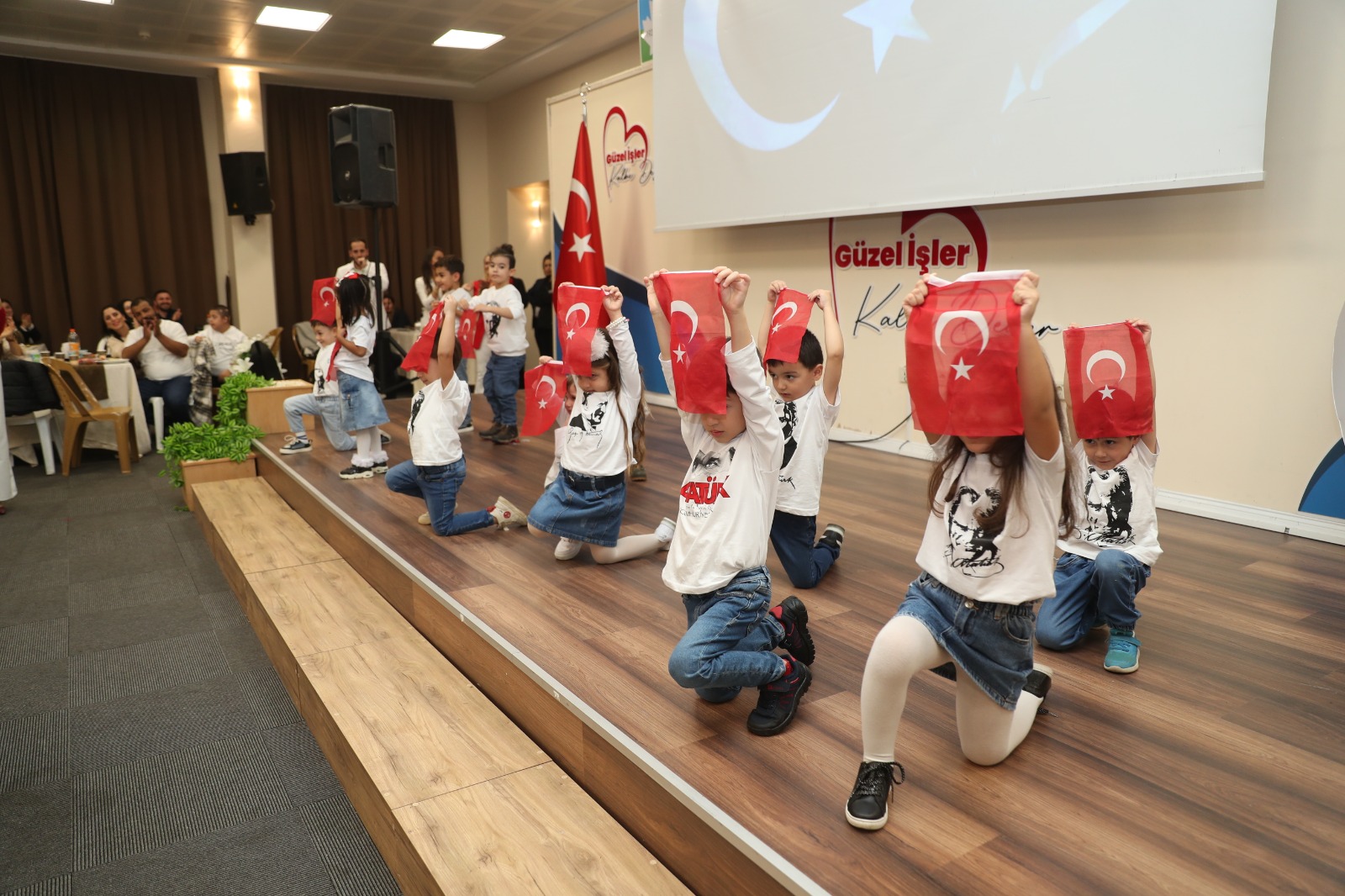 Cumhuriyetin 101’nci yılını coşkuyla kutladı (7)