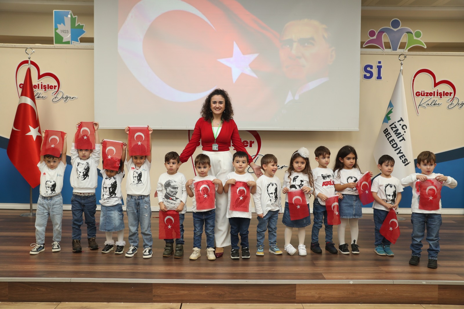 Cumhuriyetin 101’nci yılını coşkuyla kutladı (9)