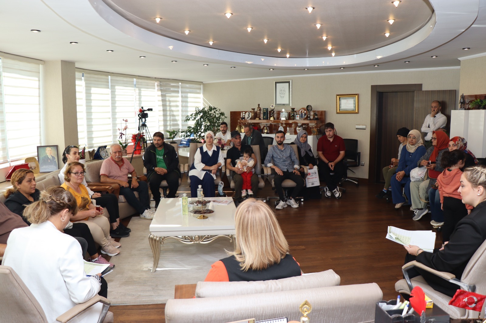 Hürriyet, Halk Günü Programında vatandaşları dinledi (1)