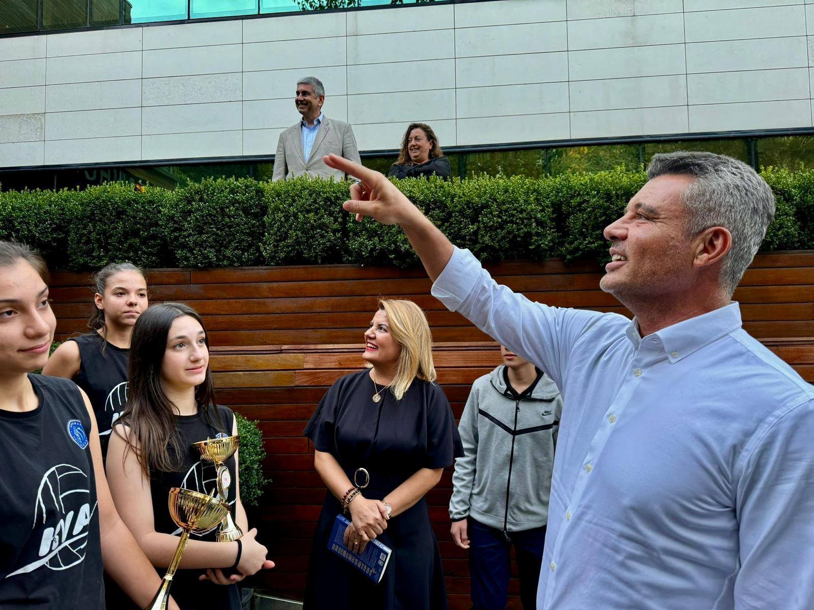 Hürriyet'ten Sadettin Saran'a kentte kattigi degerler için tesekkür (2)