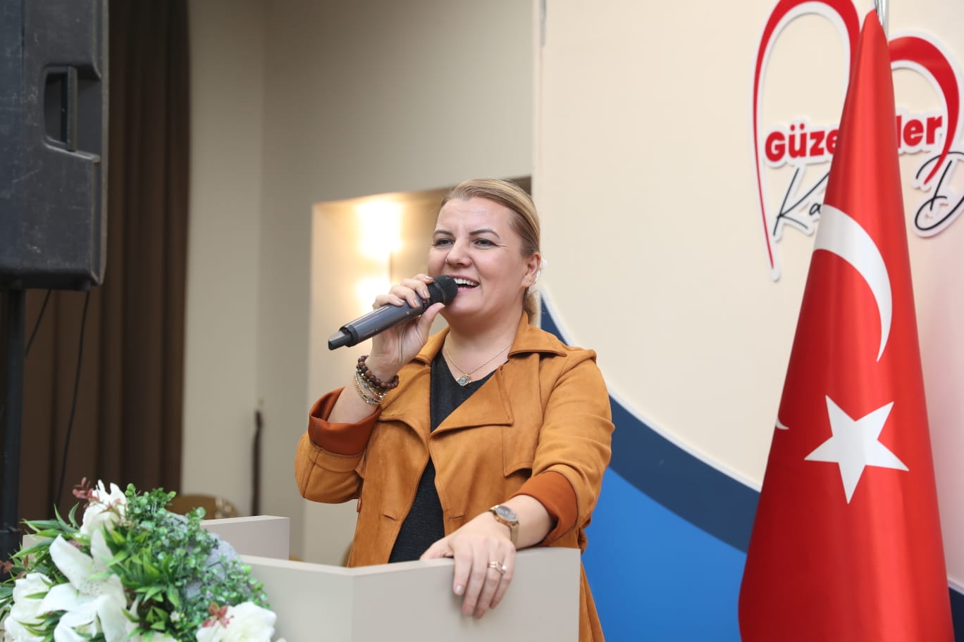 Izmit Belediye Baskani Fatma Kaplan Hürriyet (1)