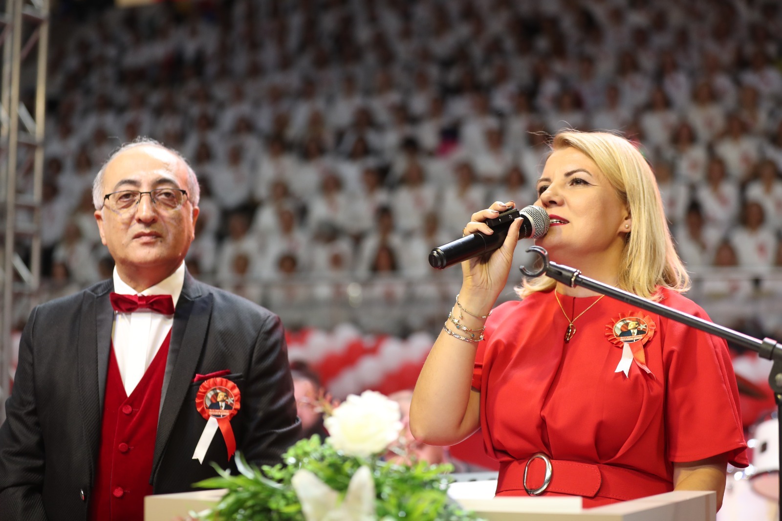 Izmit Belediye Baskani Fatma Kaplan Hürriyet