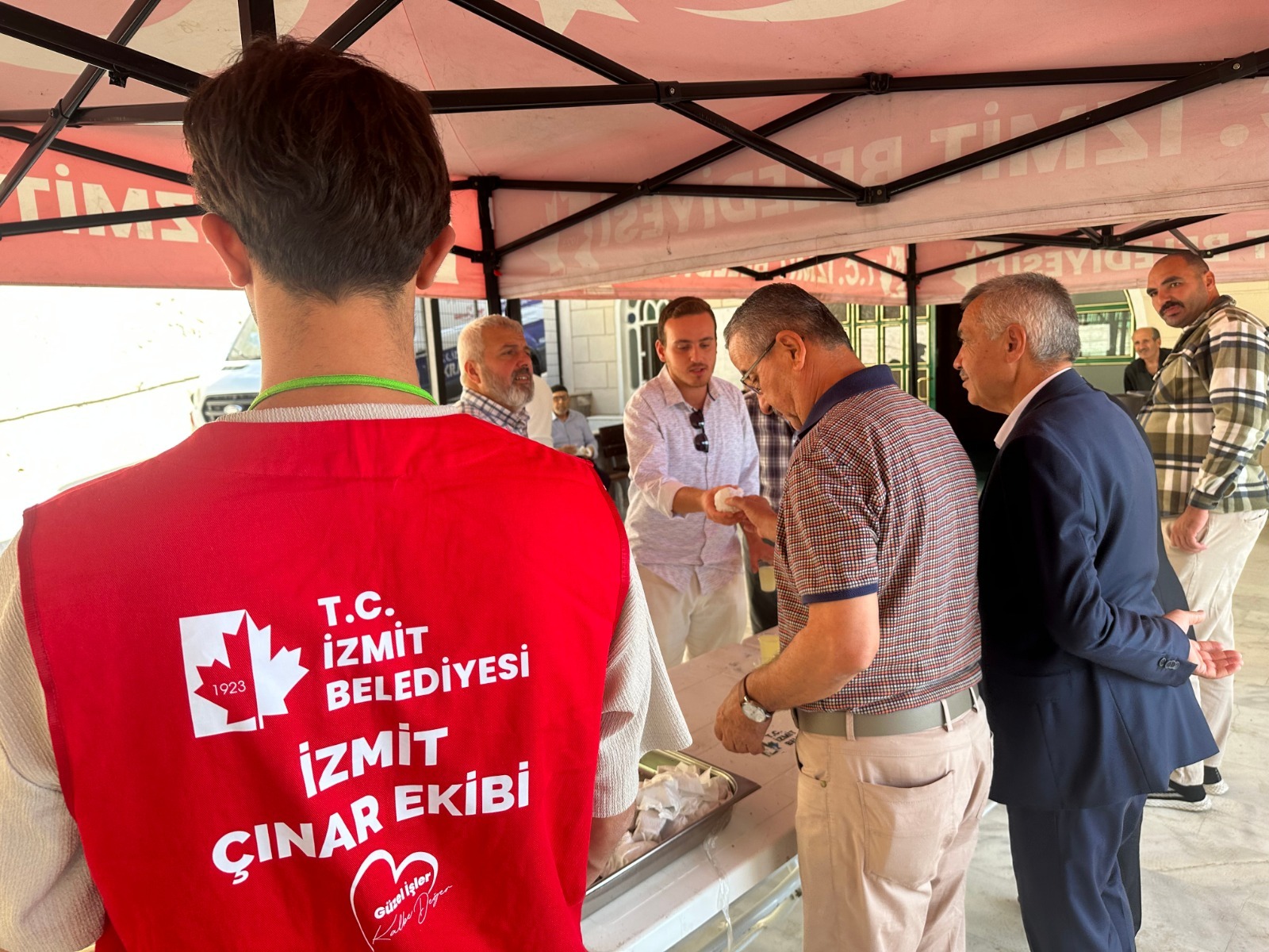 İzmit Belediyesi Fatih Camii cemaati ile buluştu (1)