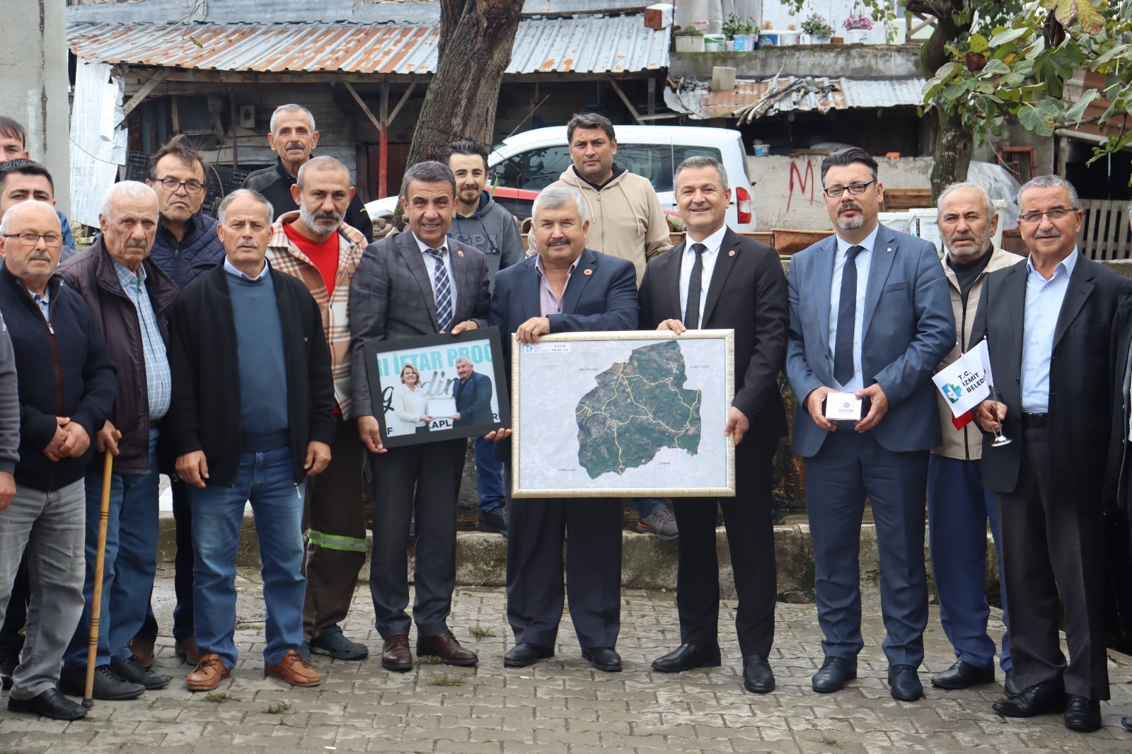 İzmit Belediyesi bu hafta Bulduk Mahallesi sakinlerini dinledi (5)