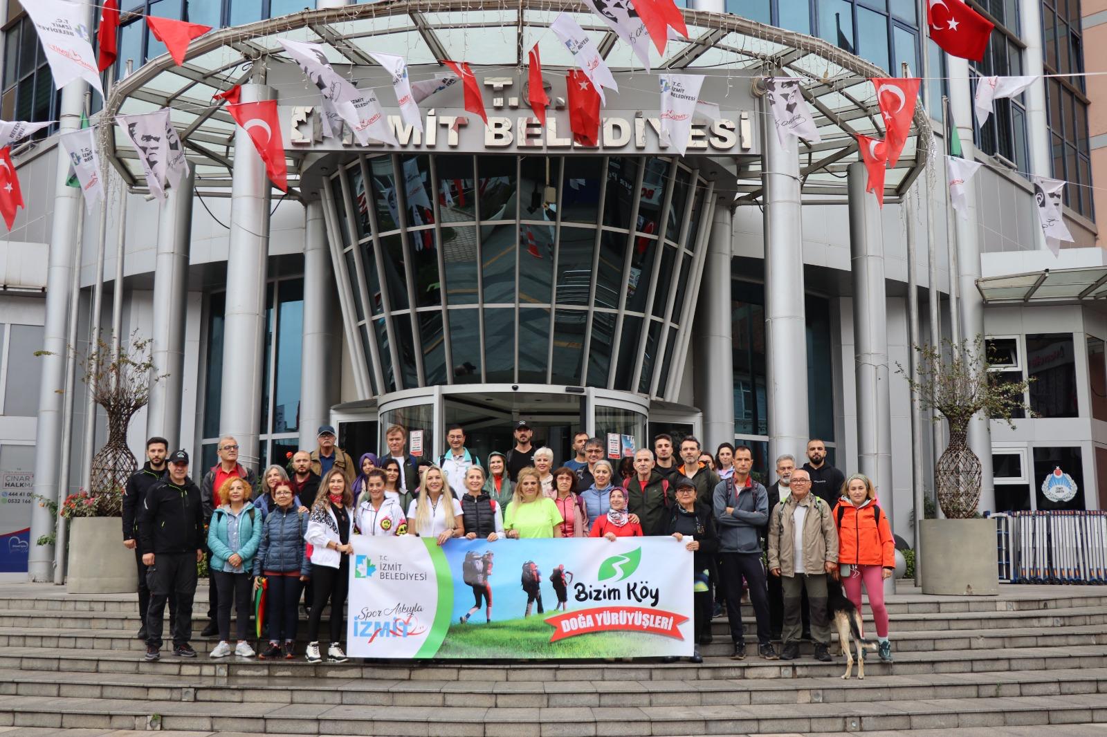 Izmit Belediyesi dogaseverleri Izmit'in essiz güzellikleriyle bulusturmaya devam ediyor (5)