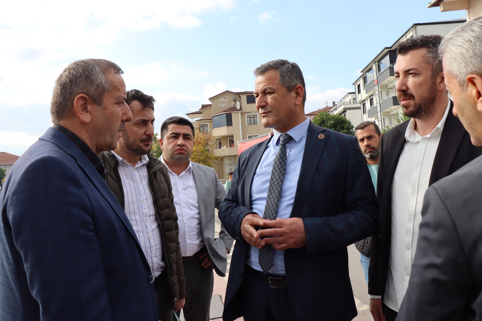Izmit Belediyesi mahalle ziyaretleriyle halkin nabzini tutuyor (3)