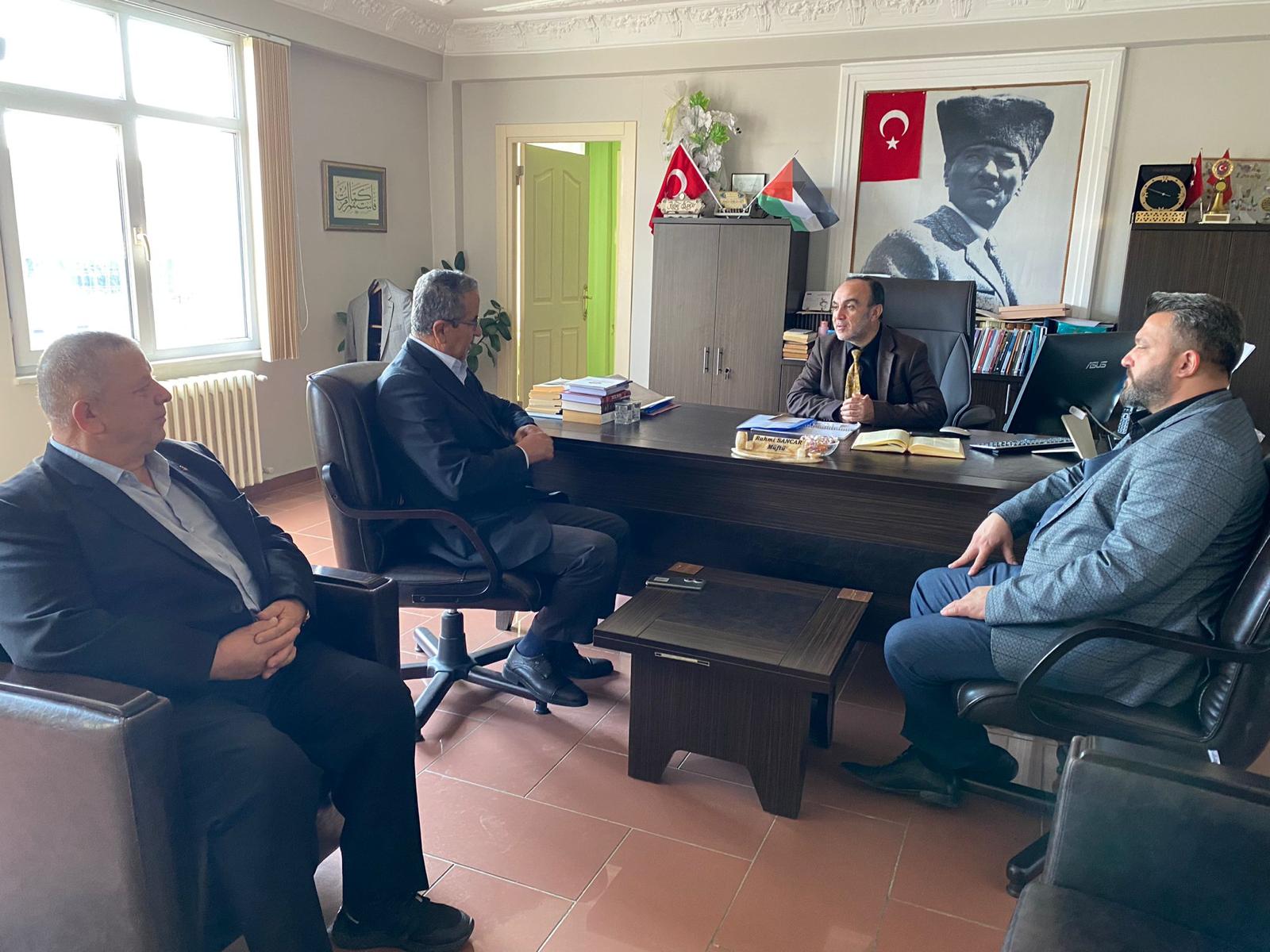 İzmit Belediyesi yöneticileri Kandıra İlçe Müftüsünü ziyaret etti (1)