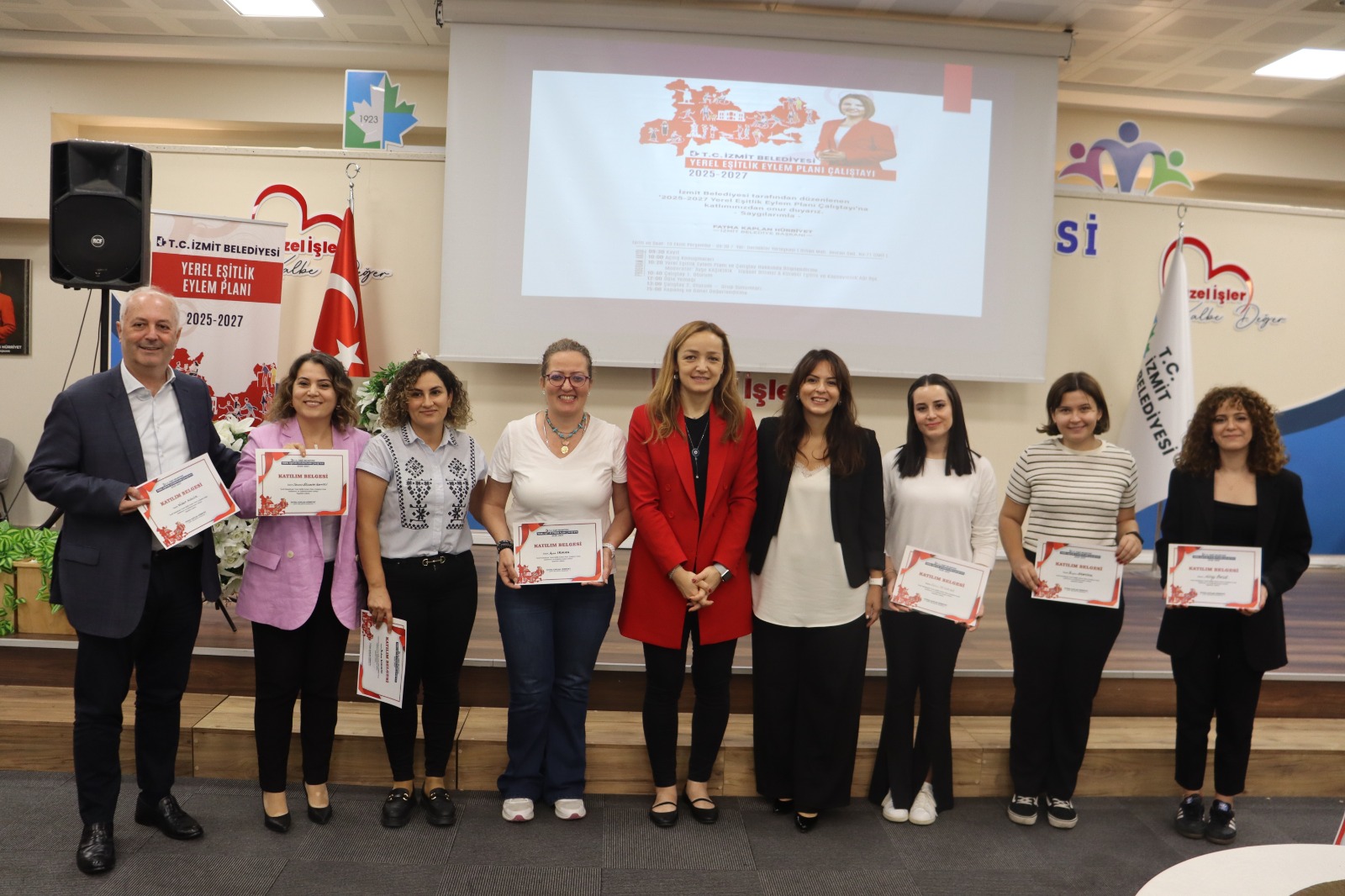 İzmit Belediyesinden eşitlikçi ve kapsayıcı adım (10)