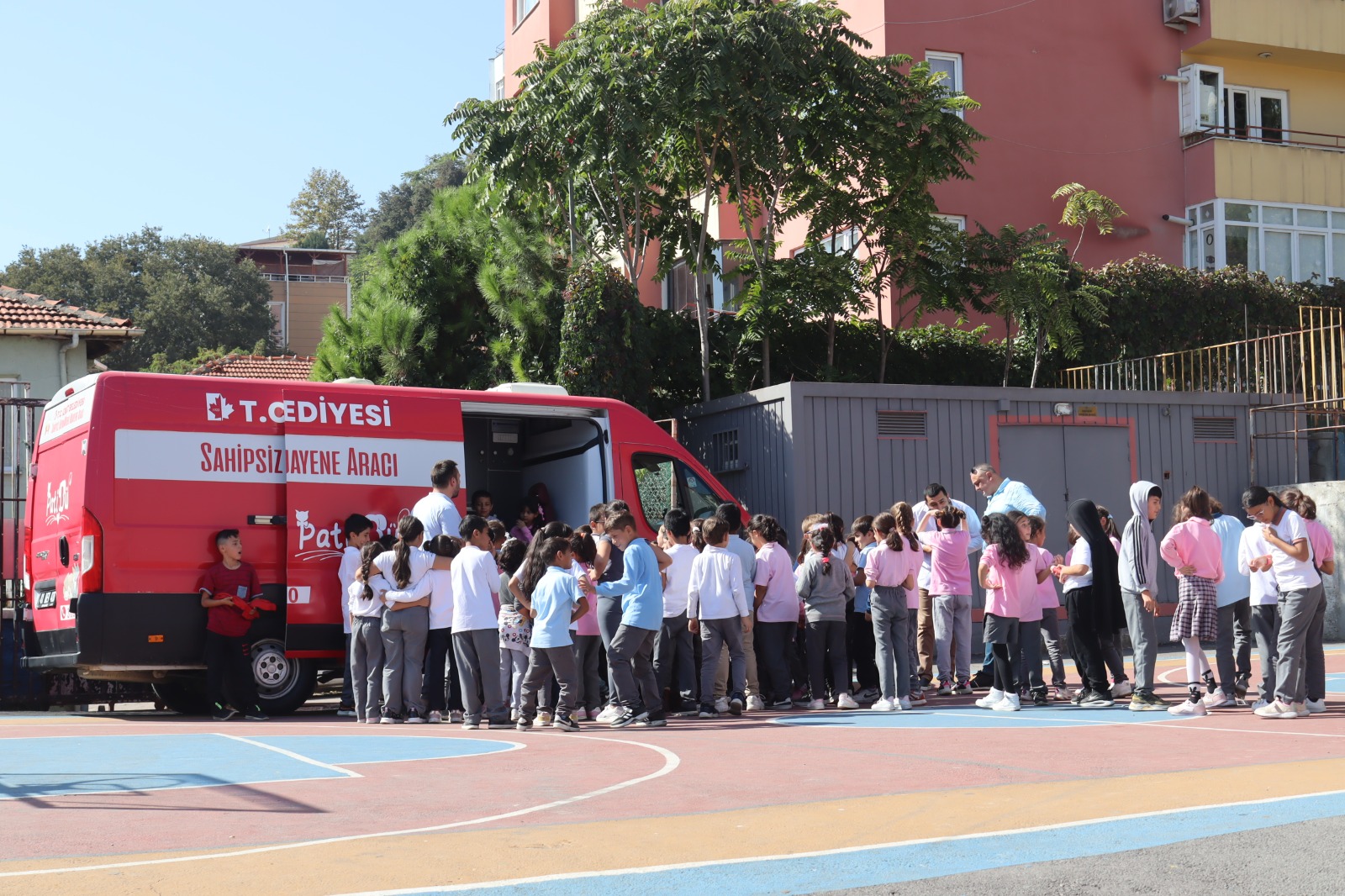 İzmit Belediyesinden okullarda 4 Ekim Hayvanları Koruma Günü etkinliği (2)