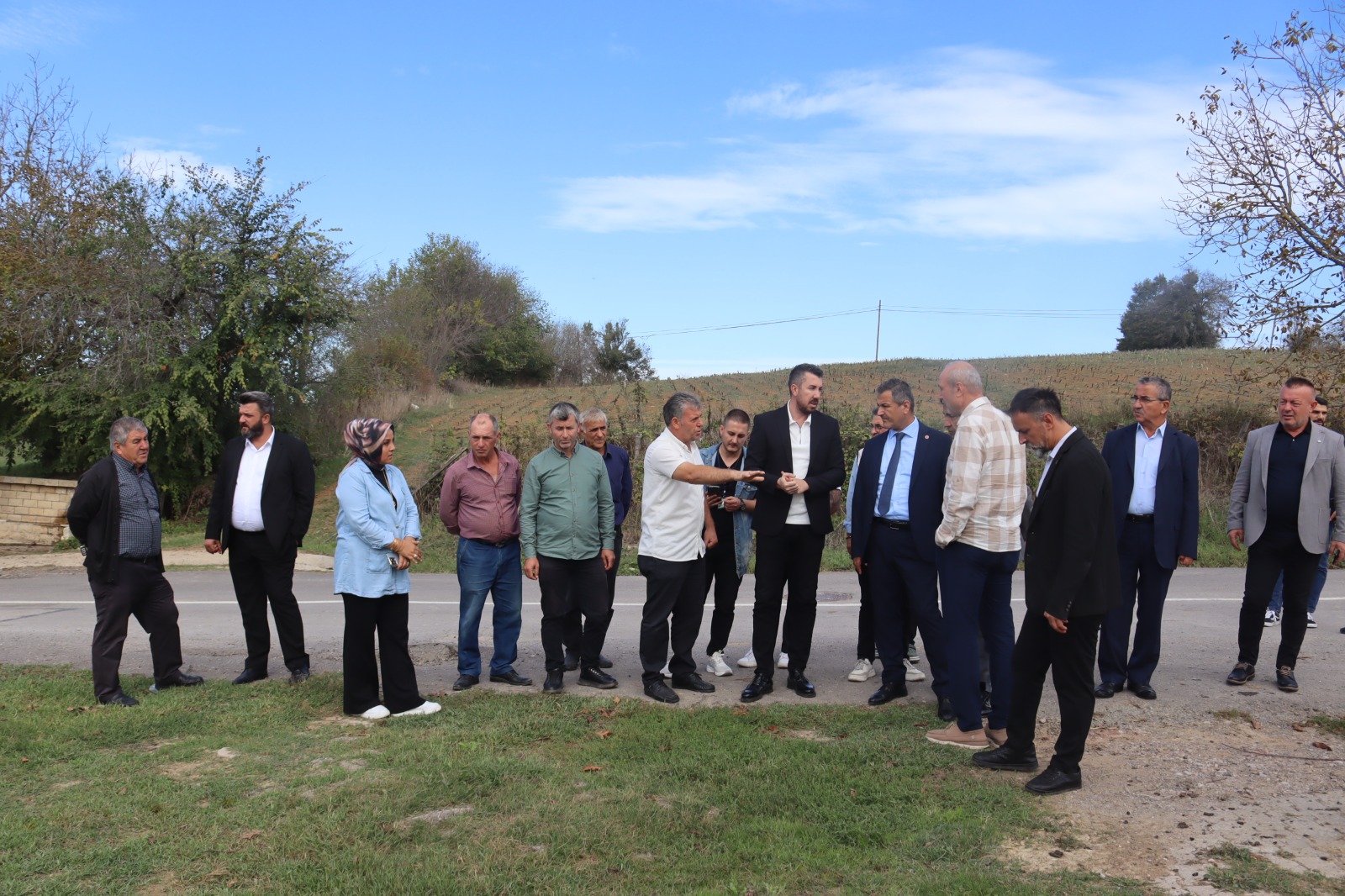 İzmit Belediyesinin son durağı Akmeşe Sultaniye ve Erenler Mahallesi oldu (2)