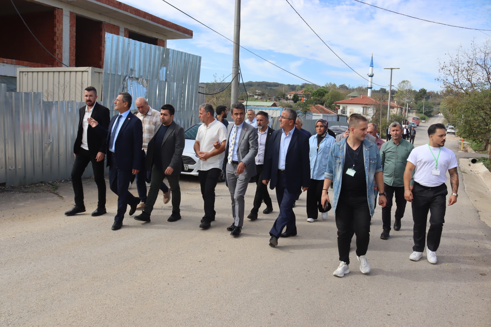 İzmit Belediyesinin son durağı Akmeşe Sultaniye ve Erenler Mahallesi oldu (3)