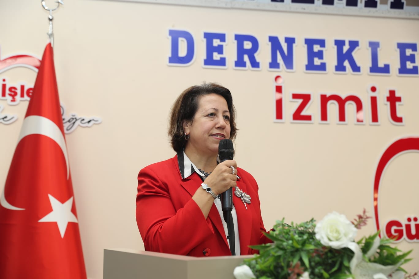 Izmit Muhtarlar Dernegi Baskani Sevgi Koyun