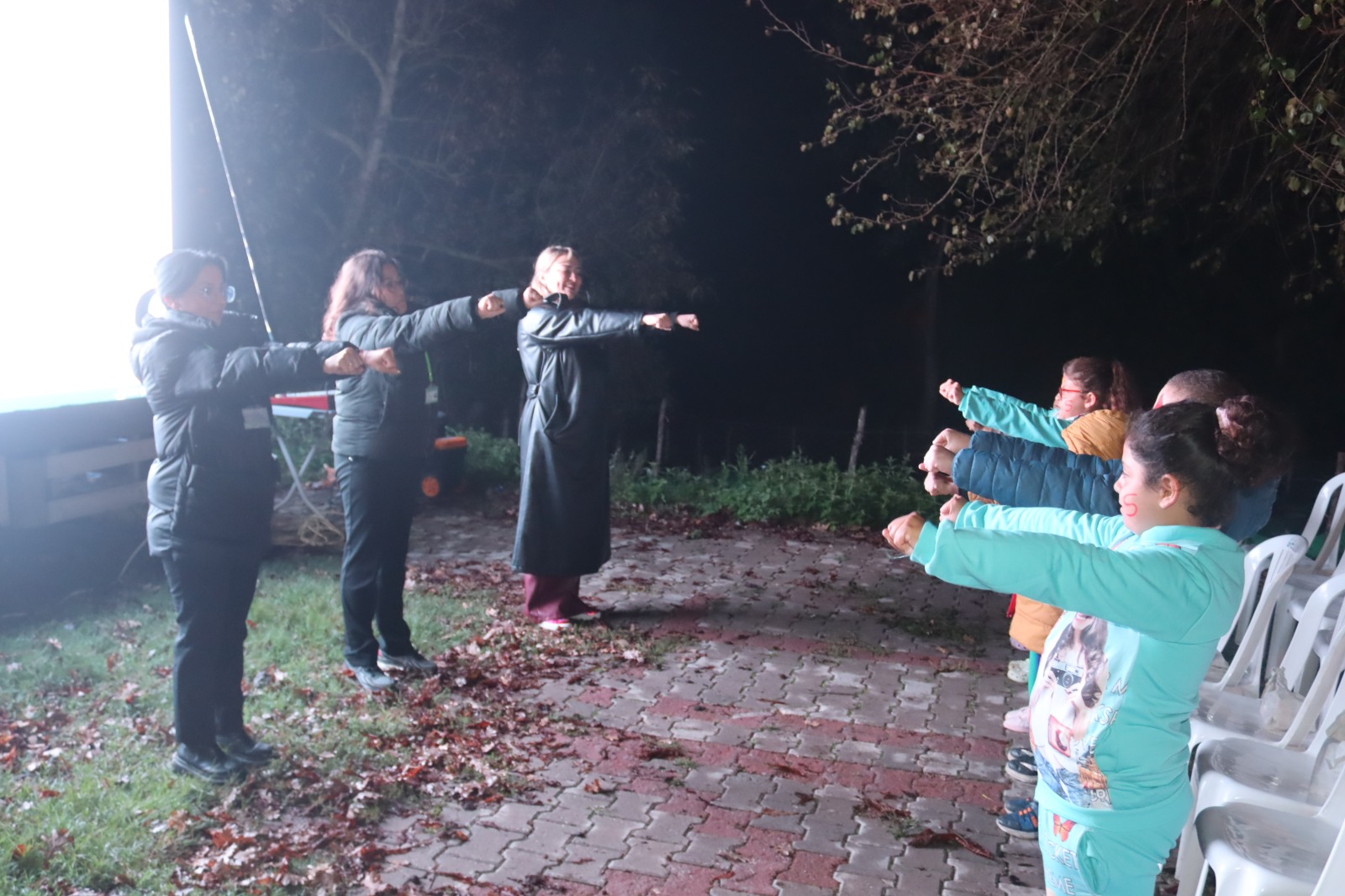`Renkli Perde Çocuk Sinema Geceleri' Süverlerde devam etti (6)