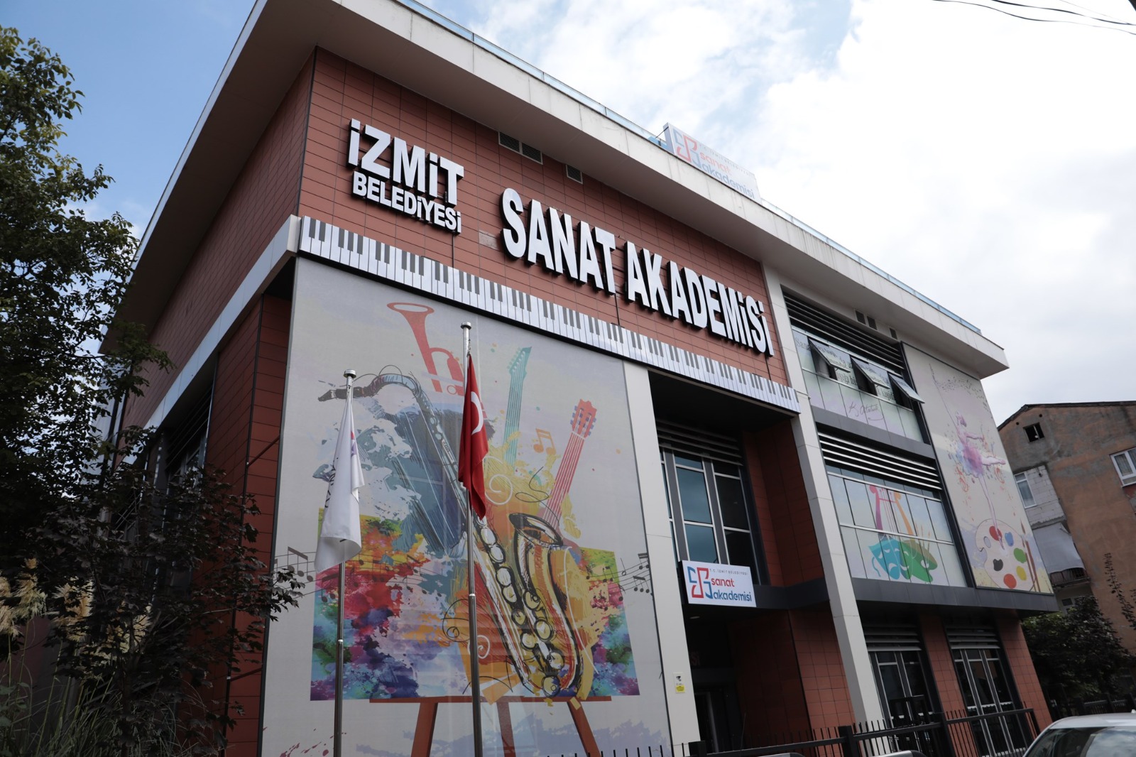 Sanat Akademisi Tiyatro Bölümü yeni dönem başvuruları devam ediyor