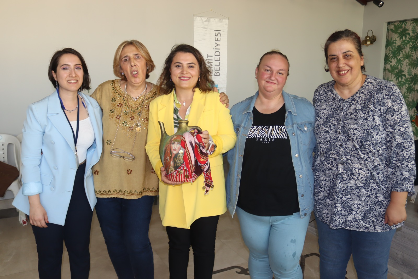 Yaşlı bireyler kendi günlerinde doyasıya eğlendi (3)