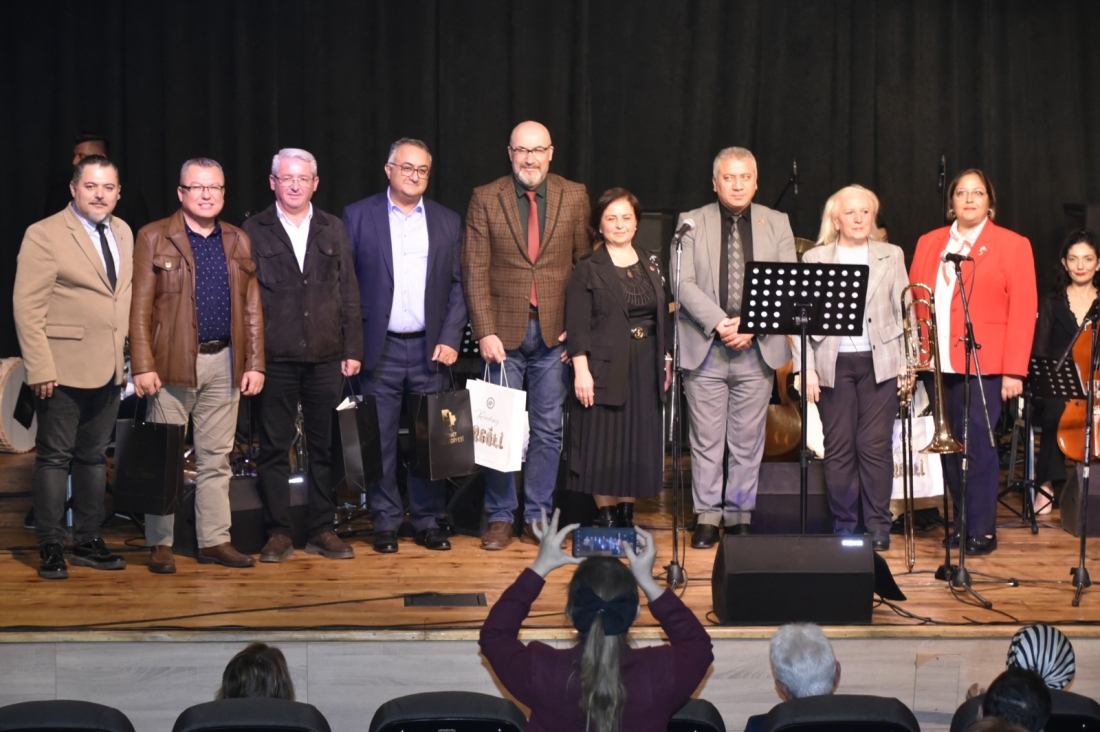 101'nci yilda Karadeniz Eregli'de Izmit Belediyesi Kent Orkestrasi rüzgari (5)