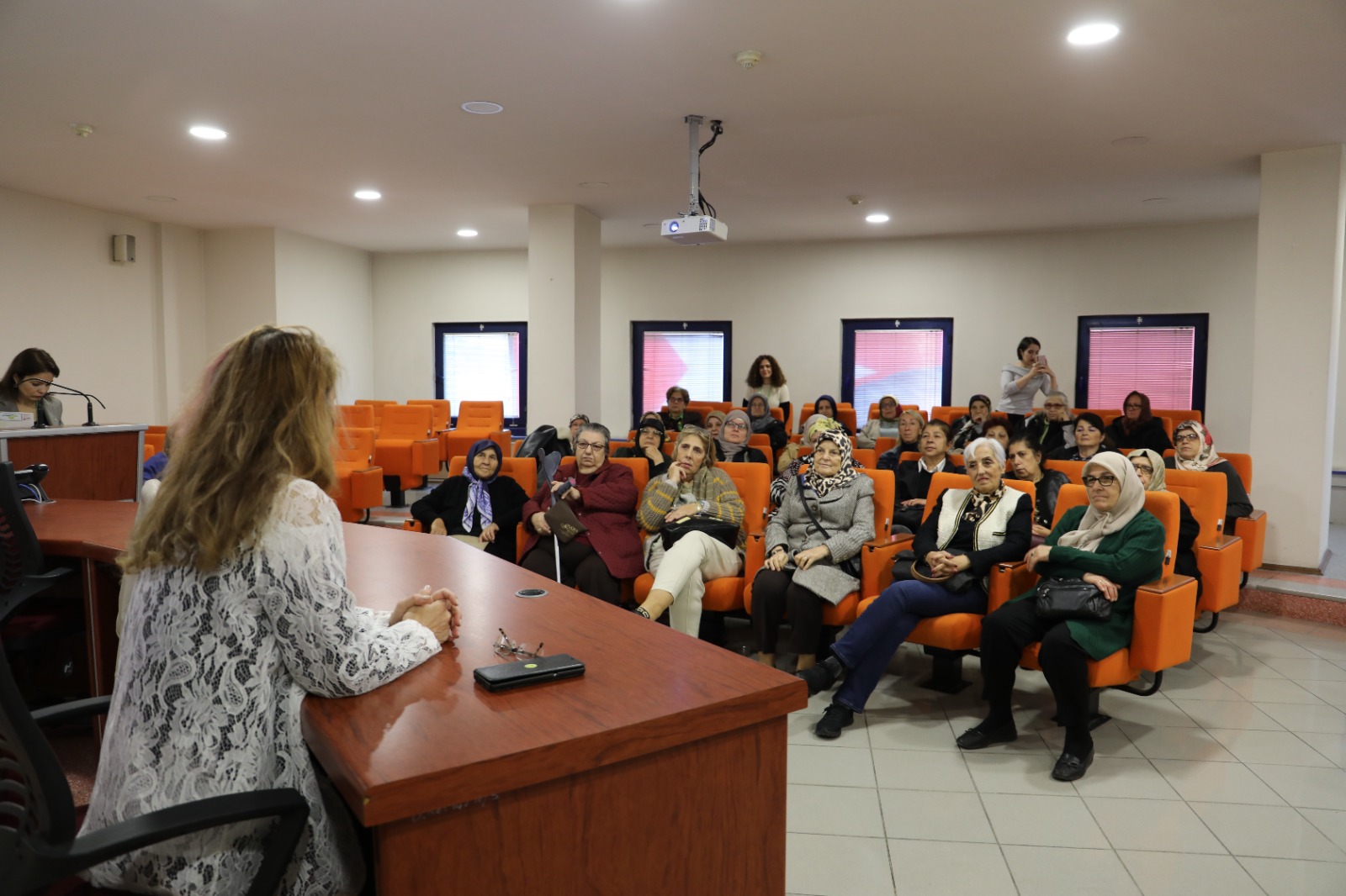 Asırlık Çınar Evi sakinleri ev kazalarına karşı bilinçlendirildi (5)
