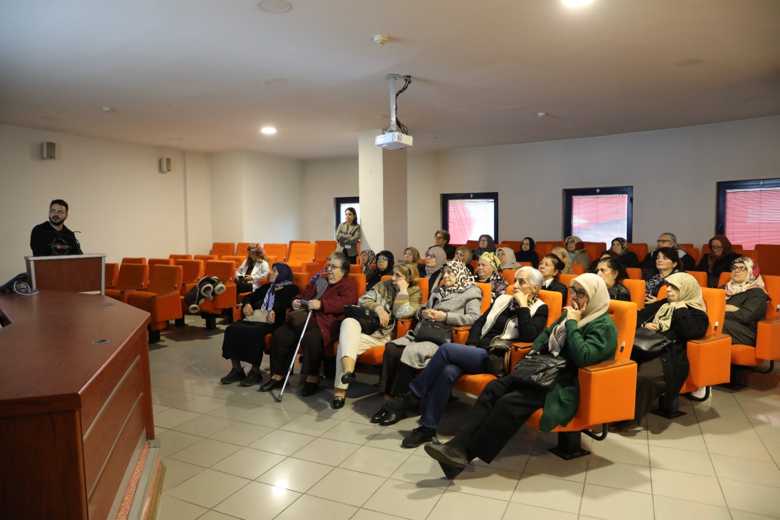 Asırlık Çınar Evi sakinleri ev kazalarına karşı bilinçlendirildi (7)