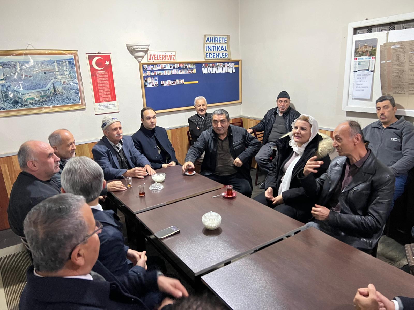 Başkan Hürriyet, Sultan Ahmet Camii cemaatiyle buluştu (3)