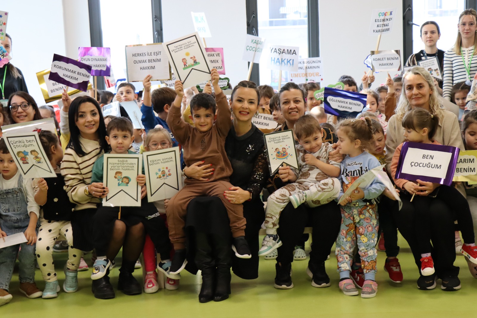 Çınar Çocuk Evlerinin miniklerinden büyük mesaj (3)