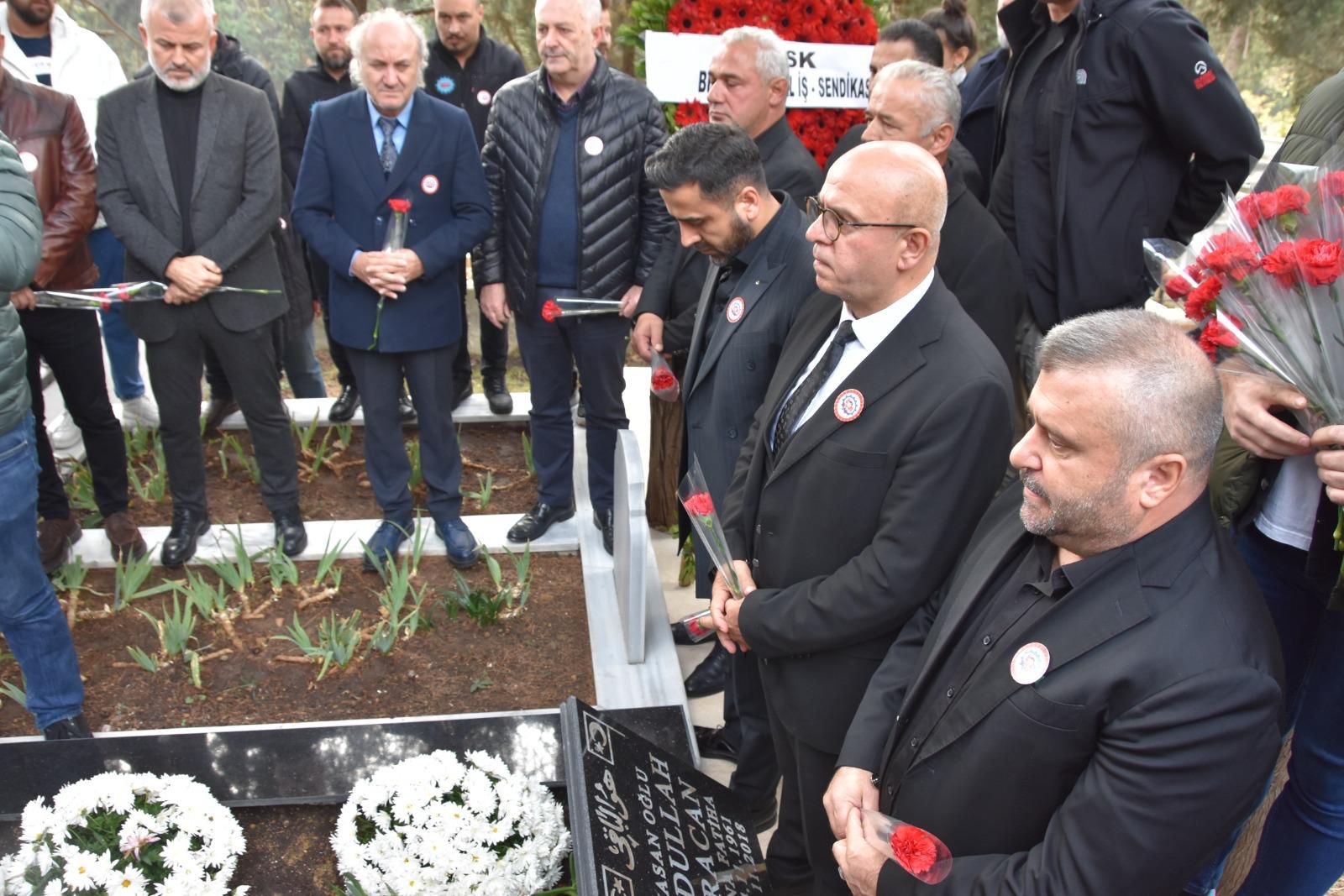 Erdem Arcan, Karacan ailesinin acisini paylasti (1)