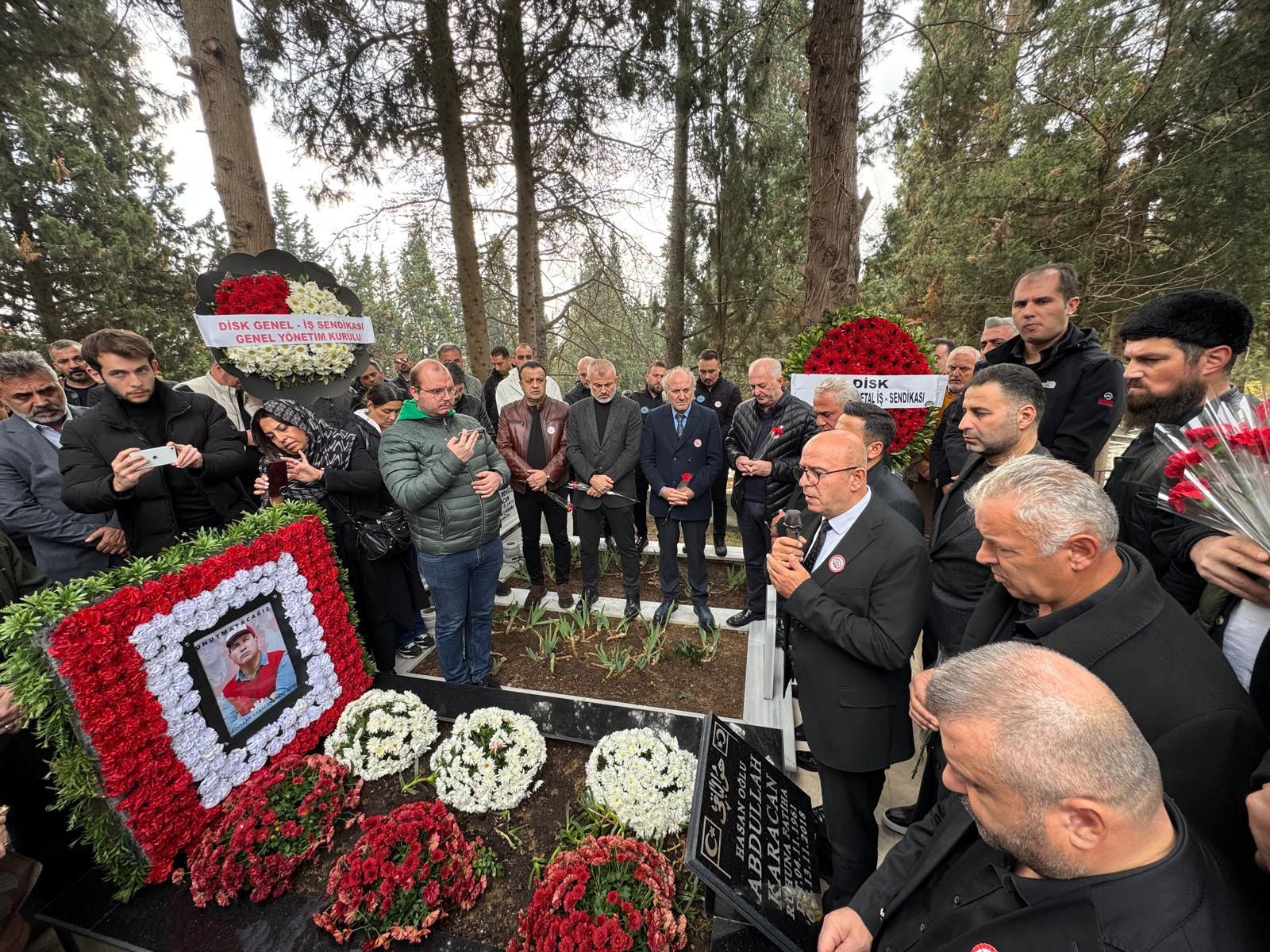 Erdem Arcan, Karacan ailesinin acisini paylasti (3)