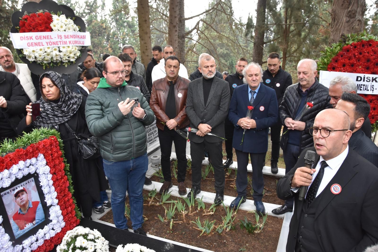 Erdem Arcan, Karacan ailesinin acisini paylasti (4)