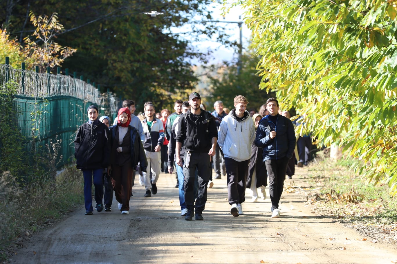 HIKE Projesinde 2. gün Izmit'in Hosgörü Yolu'nda adimlar saglikla bulusuyor (10)