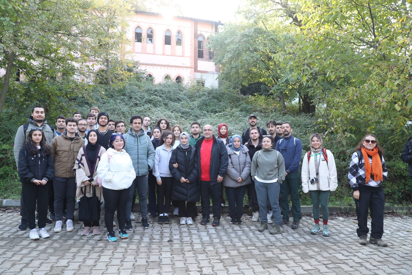 HIKE Projesinde 2. gün Izmit'in Hosgörü Yolu'nda adimlar saglikla bulusuyor (2)