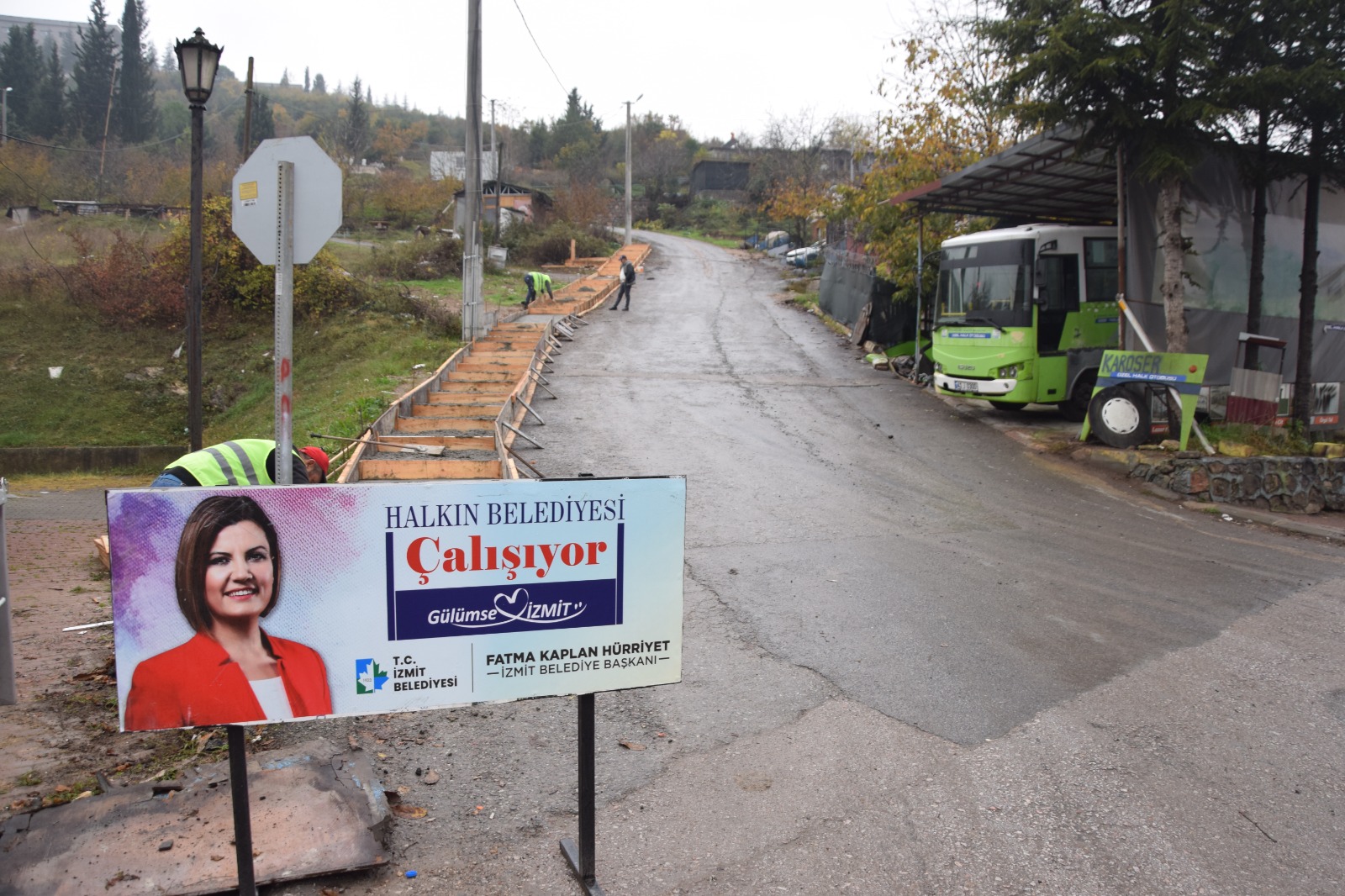 İzmit Belediyesi, Karadenizliler Mahallesi’nde merdiven inşa ediyor (4)