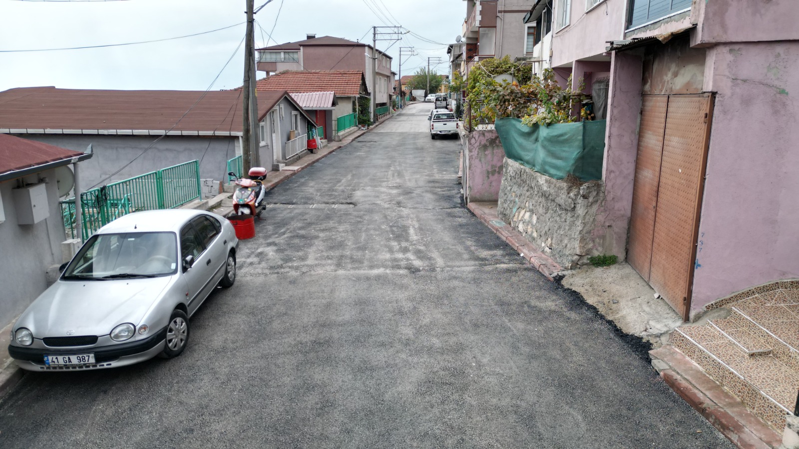 Izmit Belediyesi Koçal Sokak'ta ulasim konforunu arttiriyor (6)