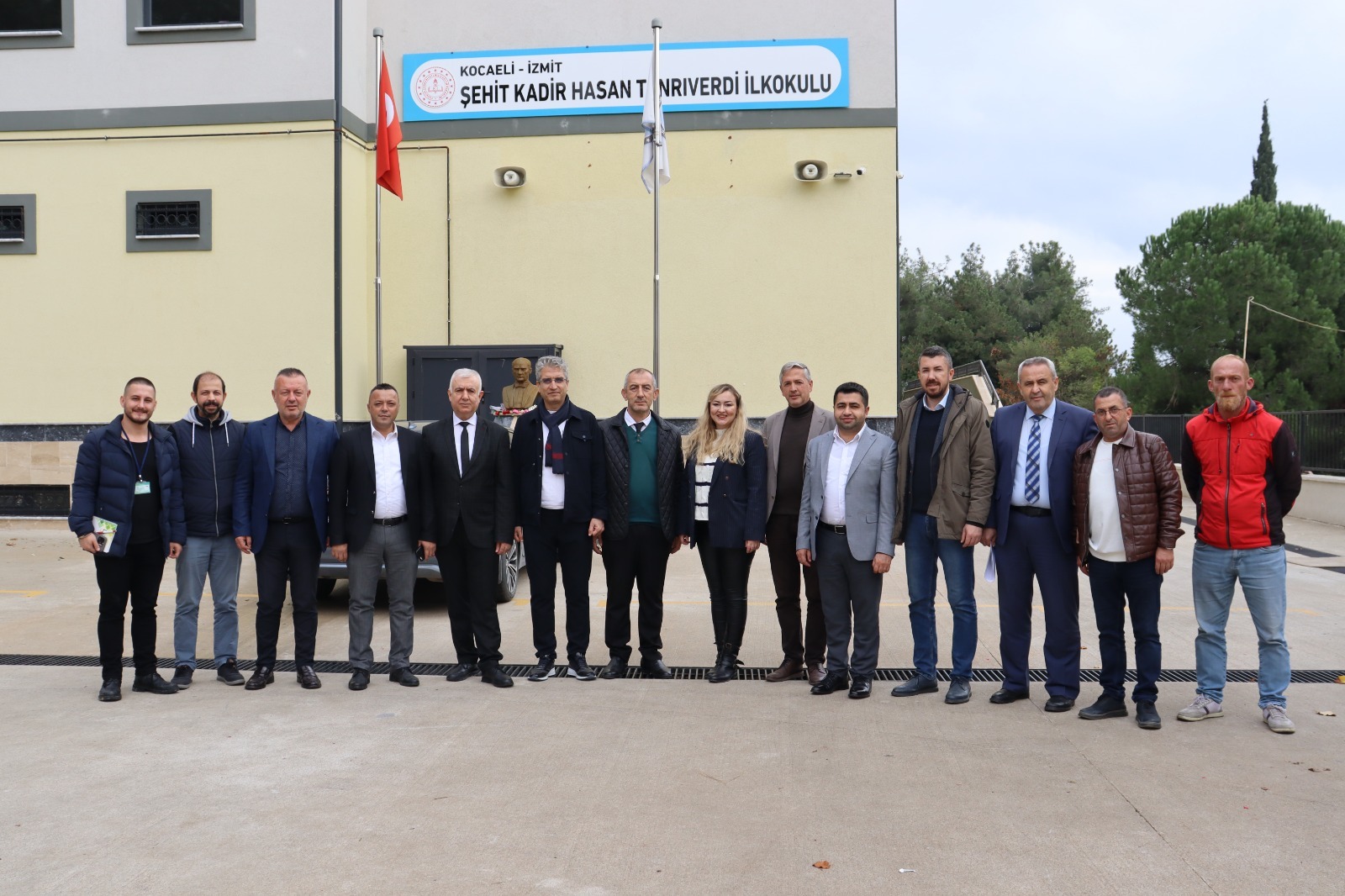 Izmit Belediyesi yetkililerinin son duragi Akpinar ve Sirintepe oldu (2)