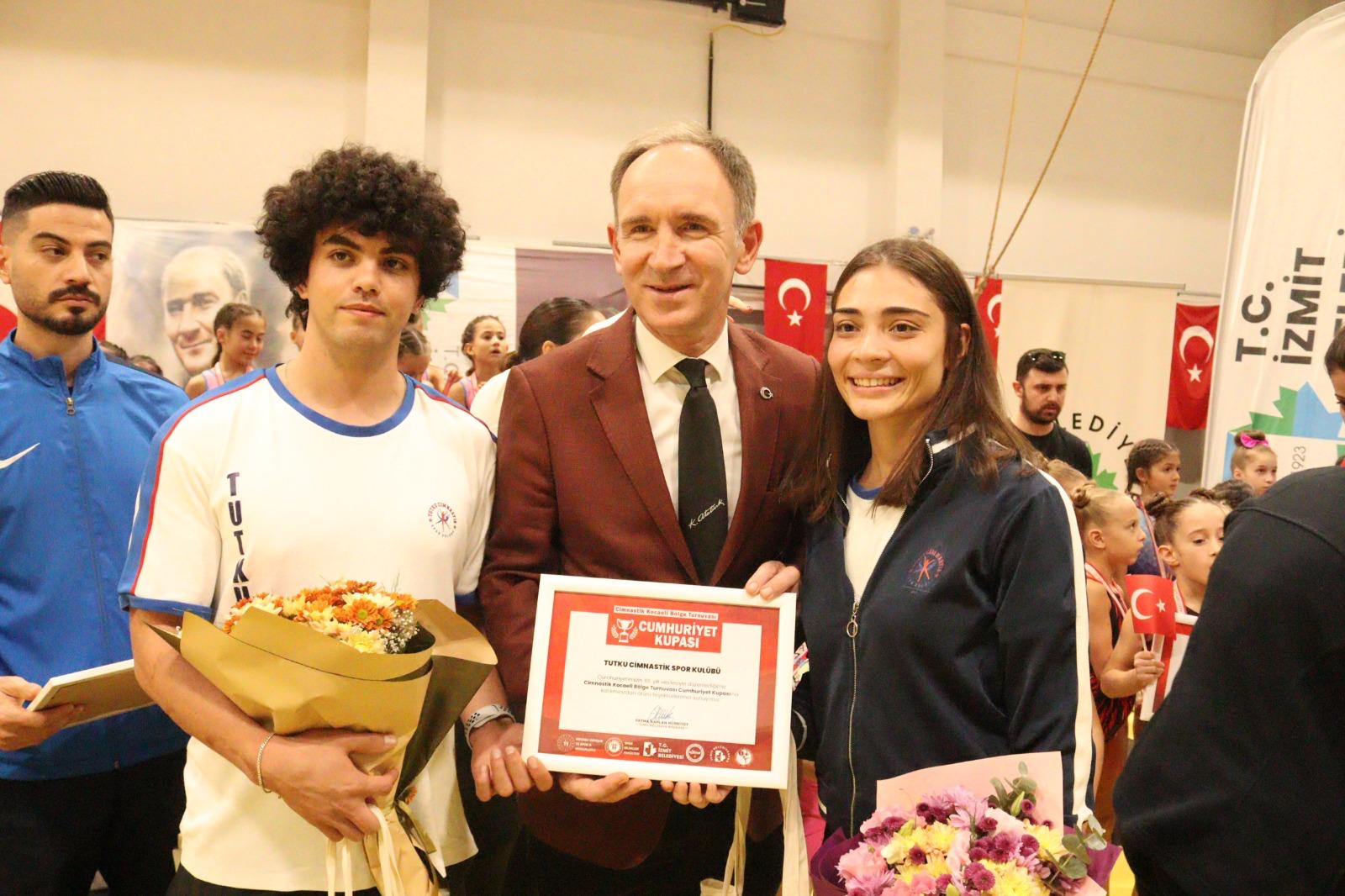 Izmit Belediyesinden Cumhuriyetin 101. yilina özel Cimnastik Turnuvasi (10)
