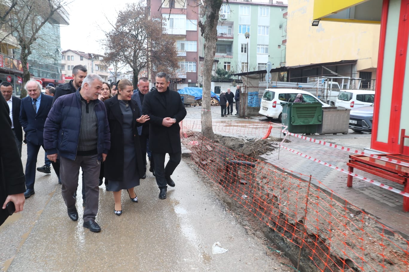 Başkan Hürriyet duyurdu “Şehit Kazım Caddesi’nin çehresi değişecek” (2)