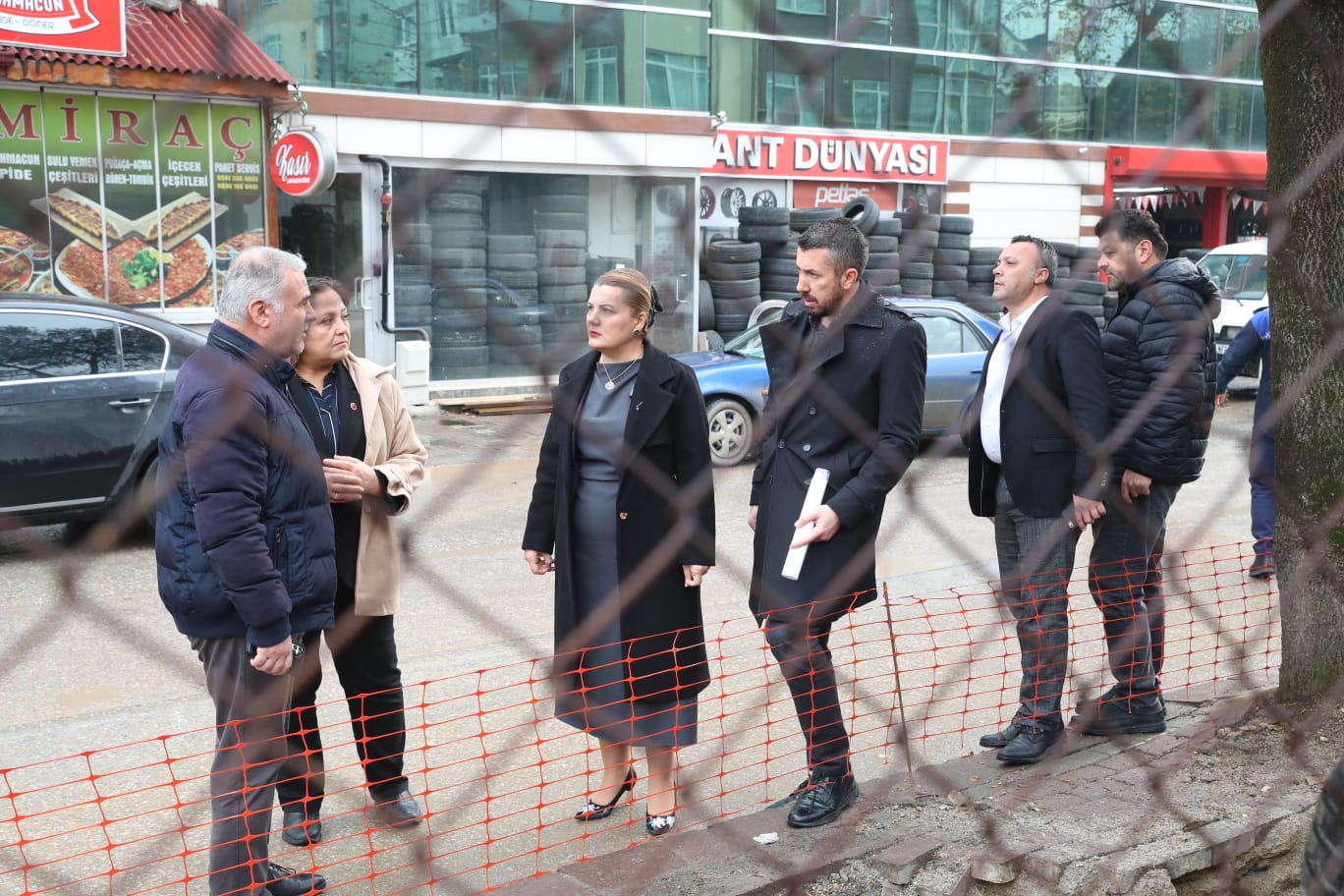 Başkan Hürriyet duyurdu “Şehit Kazım Caddesi’nin çehresi değişecek” (8)