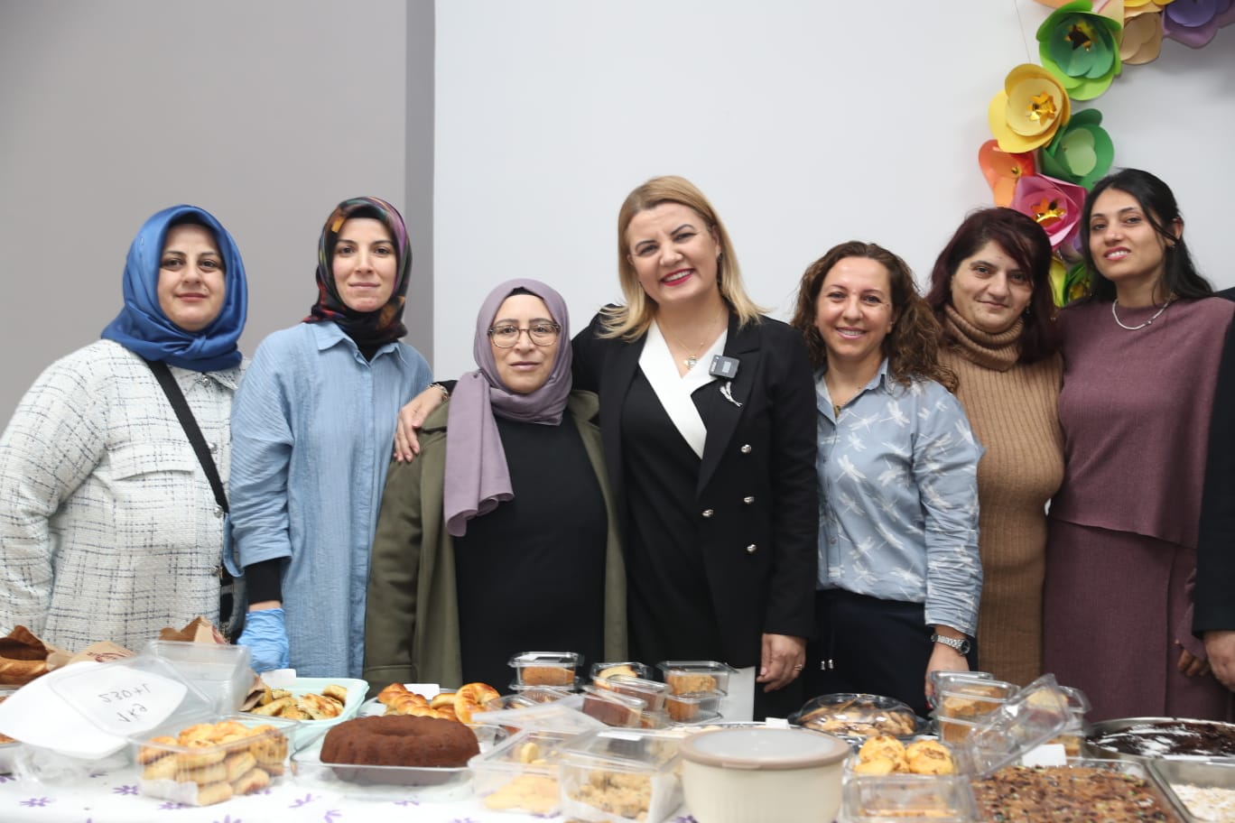 Başkan Hürriyet, sevgi ve dayanışma dolu günde özel öğrencilerle buluştu (9)