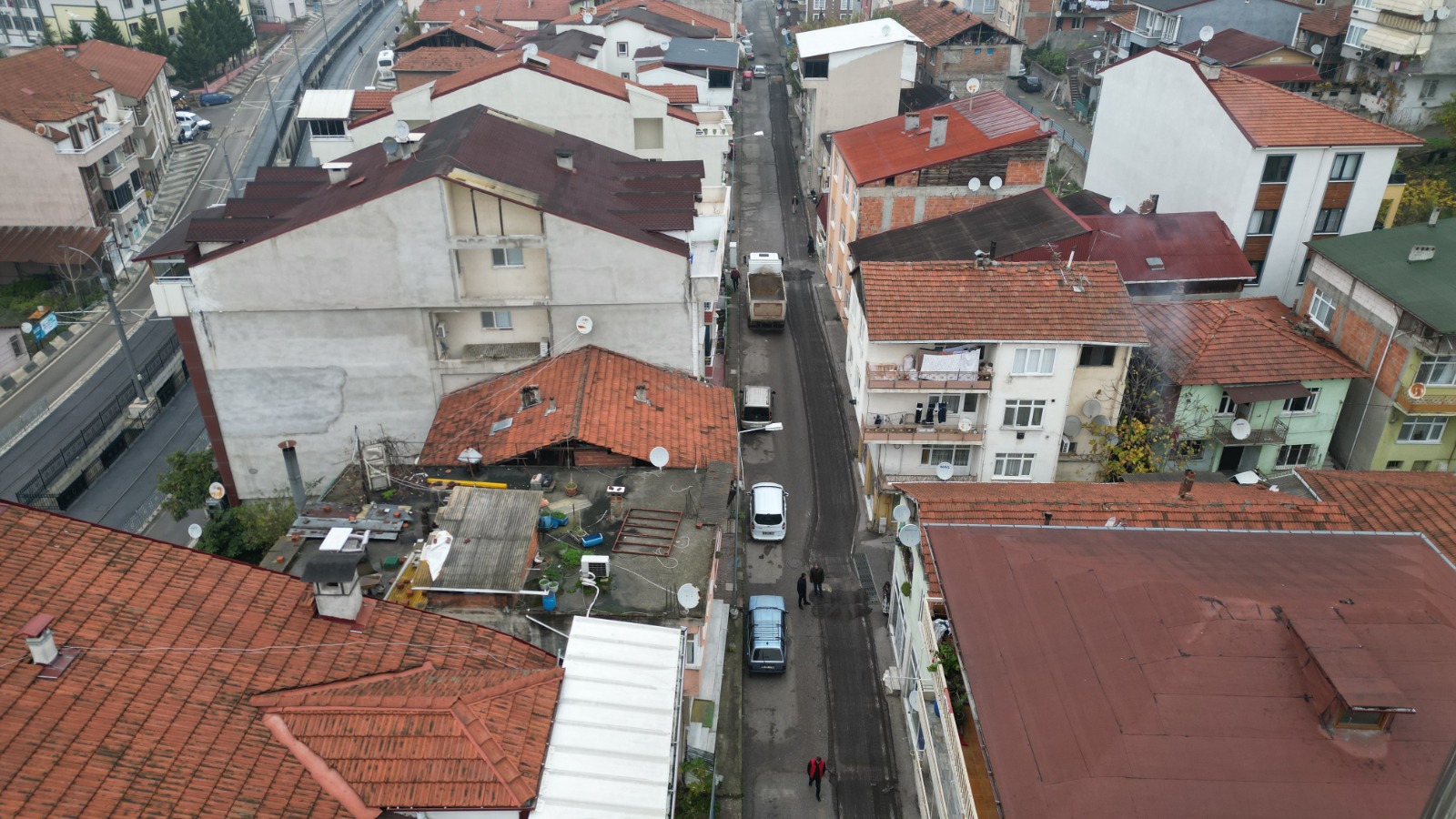 İzmit Belediyesi Başaran Caddesi’nde verdiği sözü yerine getiriyor (3)