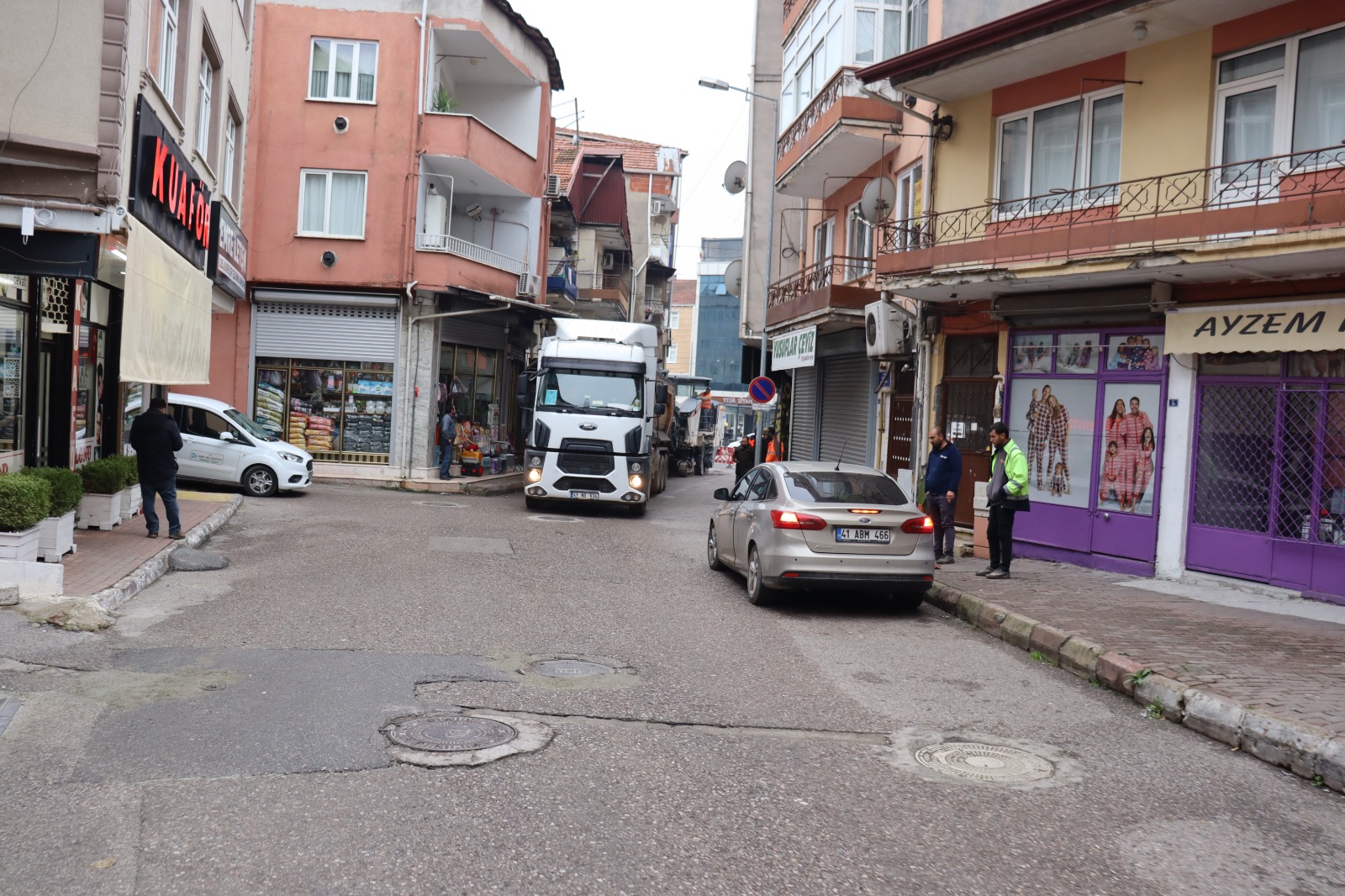 İzmit Belediyesi Başaran Caddesi’nde verdiği sözü yerine getiriyor (8)
