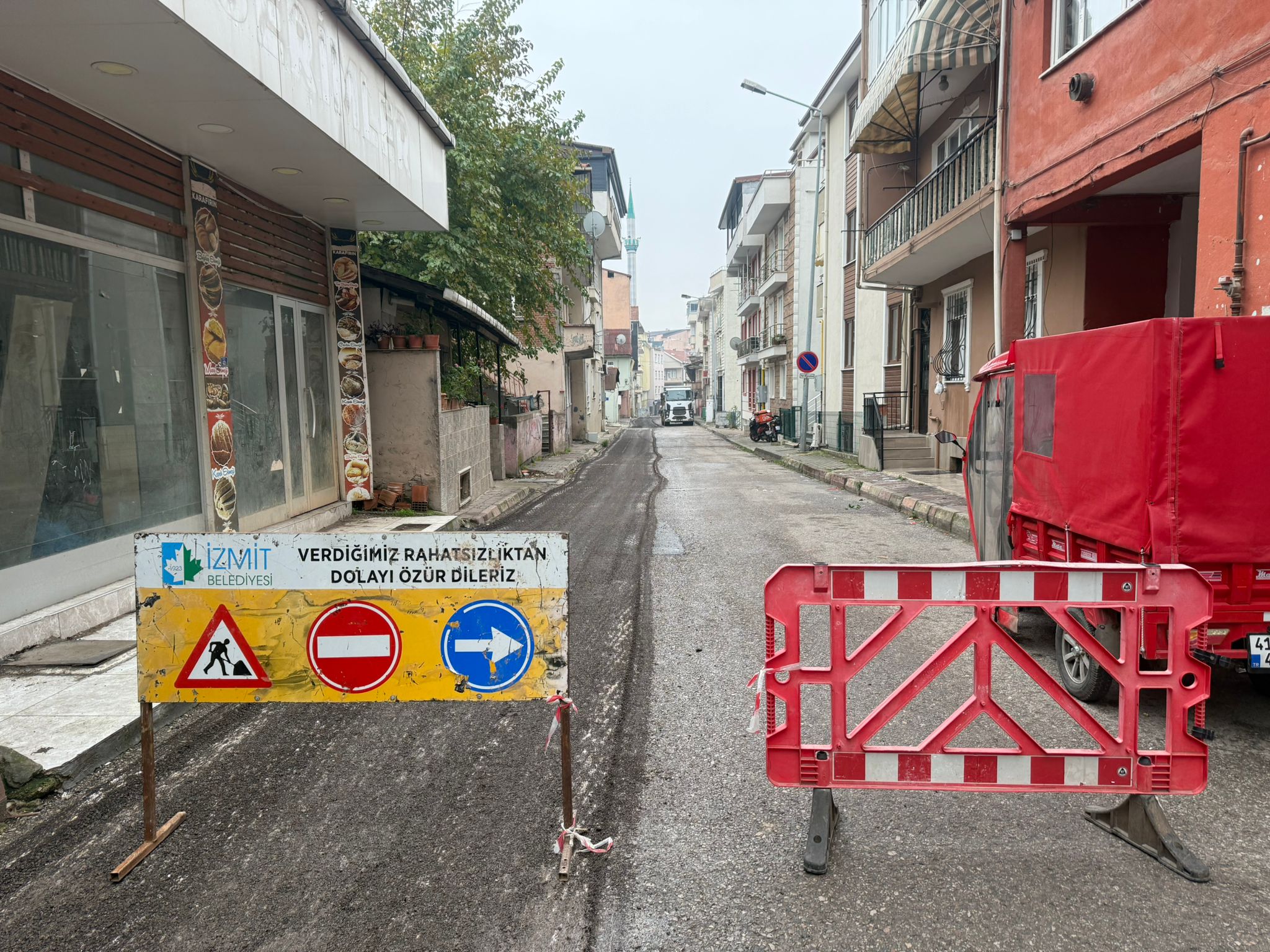 İzmit Belediyesi Başaran Caddesi’nde verdiği sözü yerine getiriyor (9)