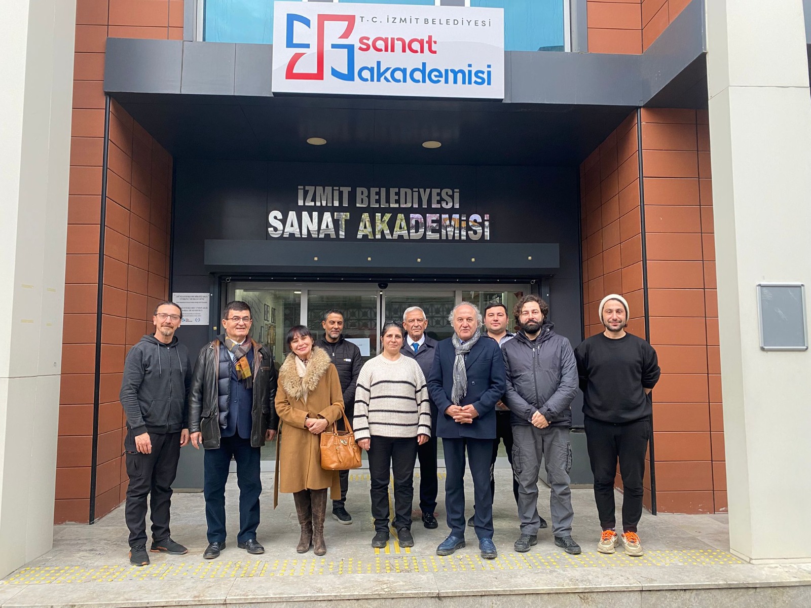 İzmit Belediyesi İstanbullu sanatçıları misafir etti (7)